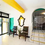 Oyo Hotel Jardin Carpio