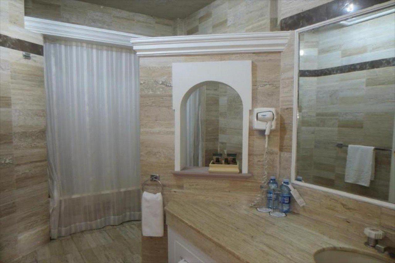Gran Alameda Hotel