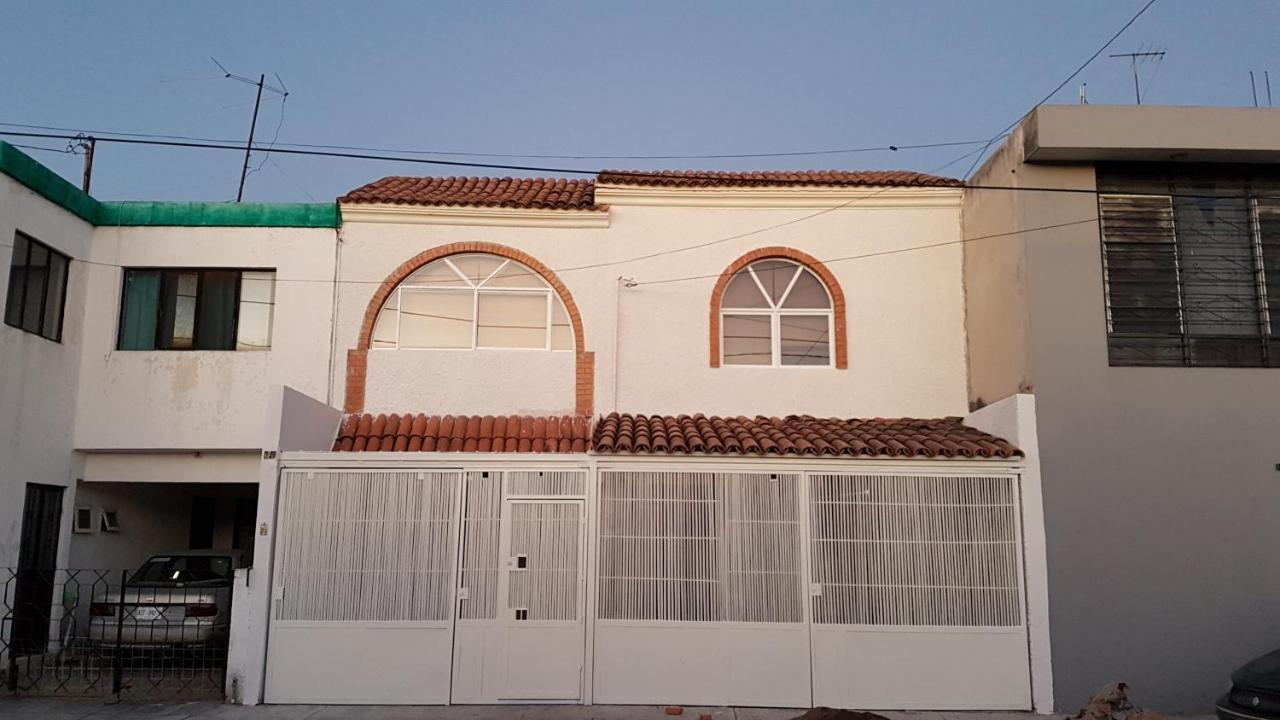 Casa La Feria - Centrico Inn *