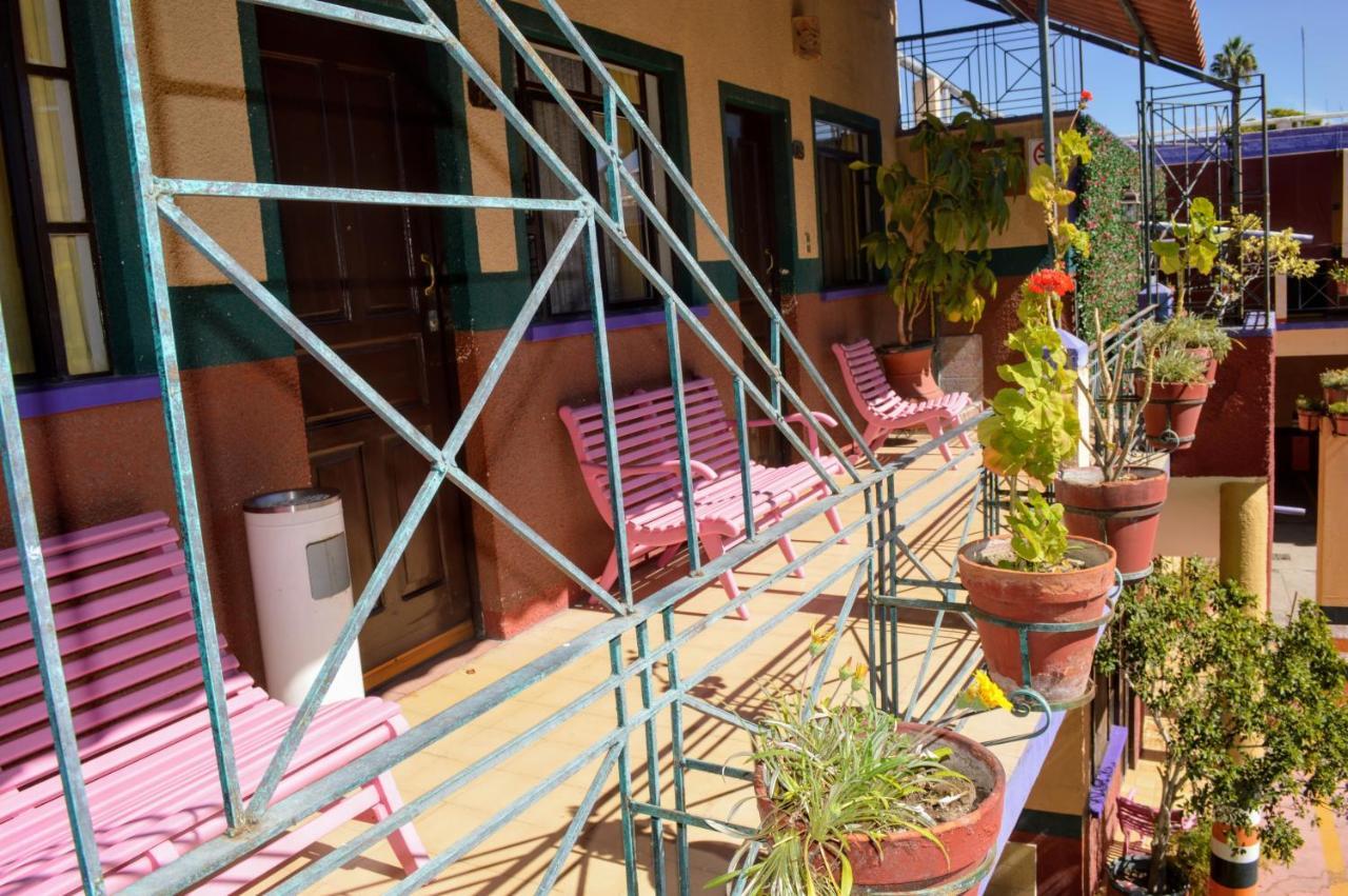 Colonial Hotel