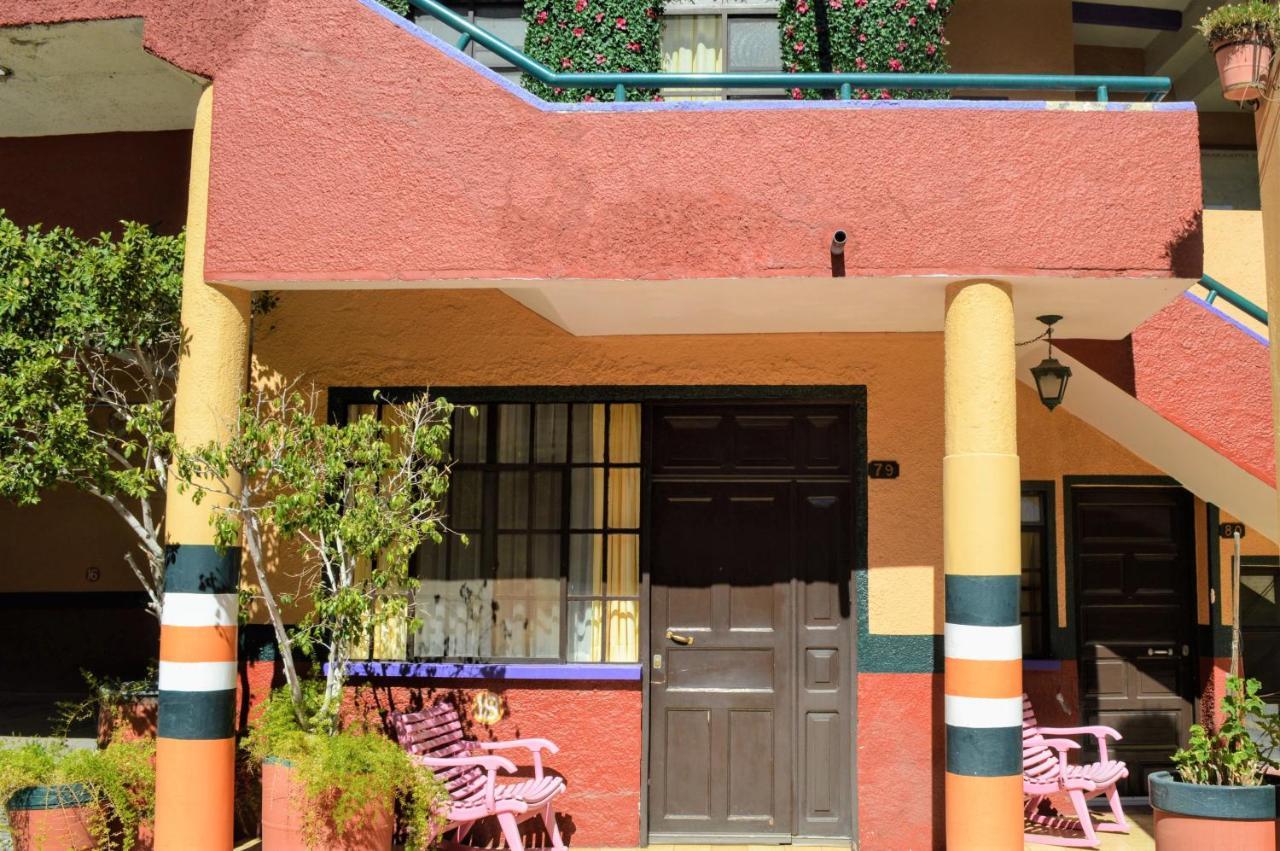 Colonial Hotel