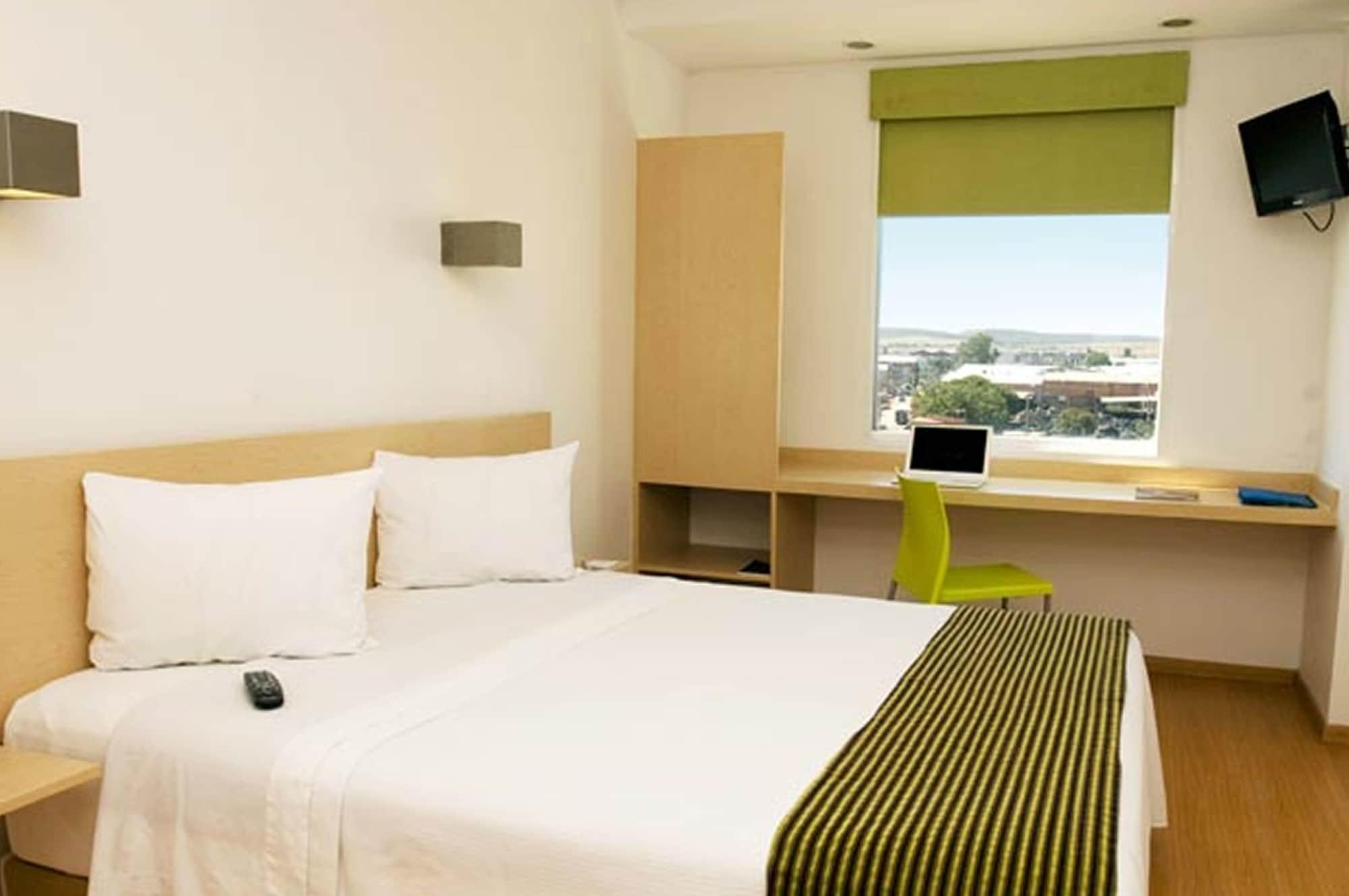 One San Marcos 3*