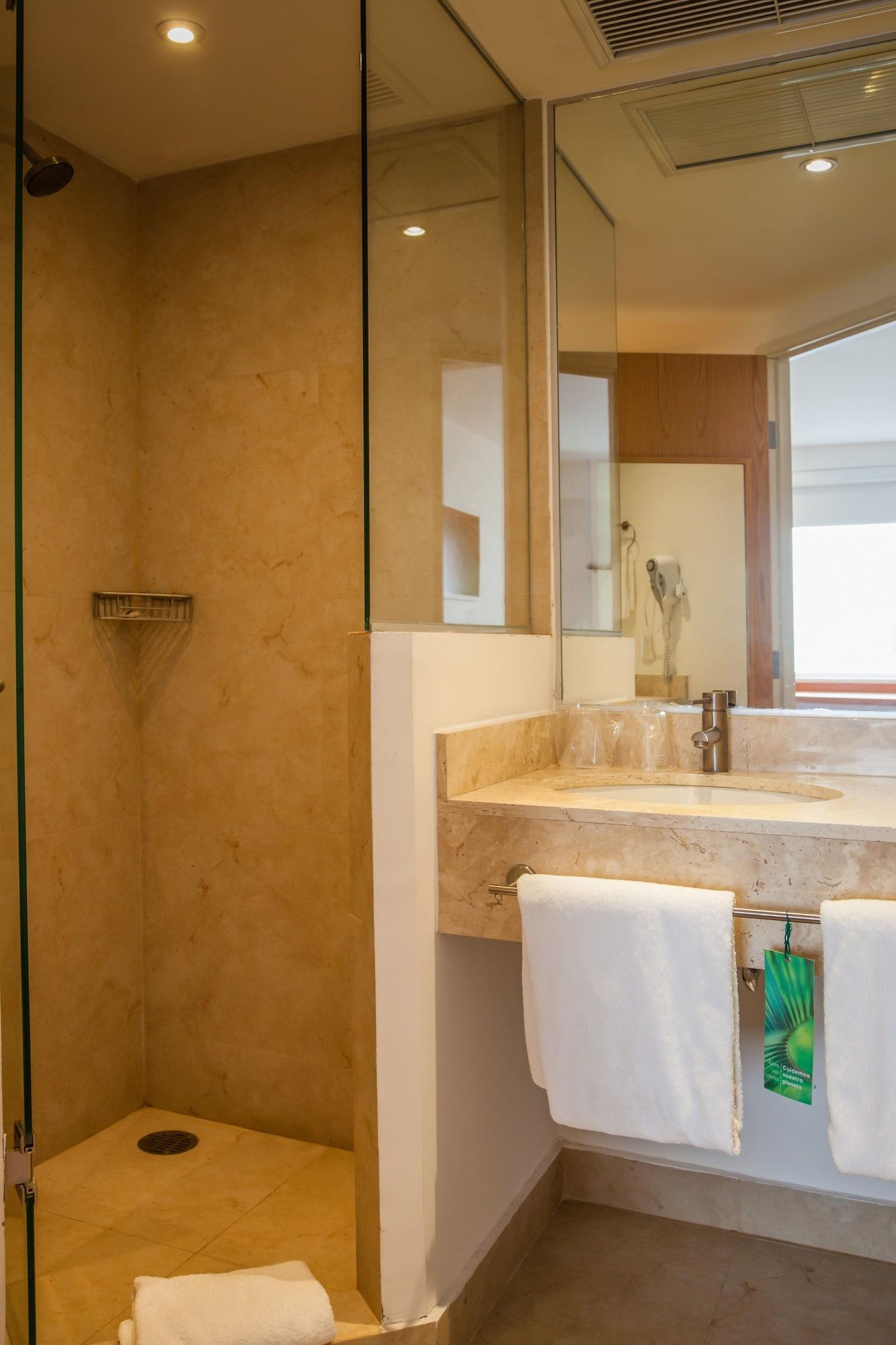 Hotel One San Marcos 3*