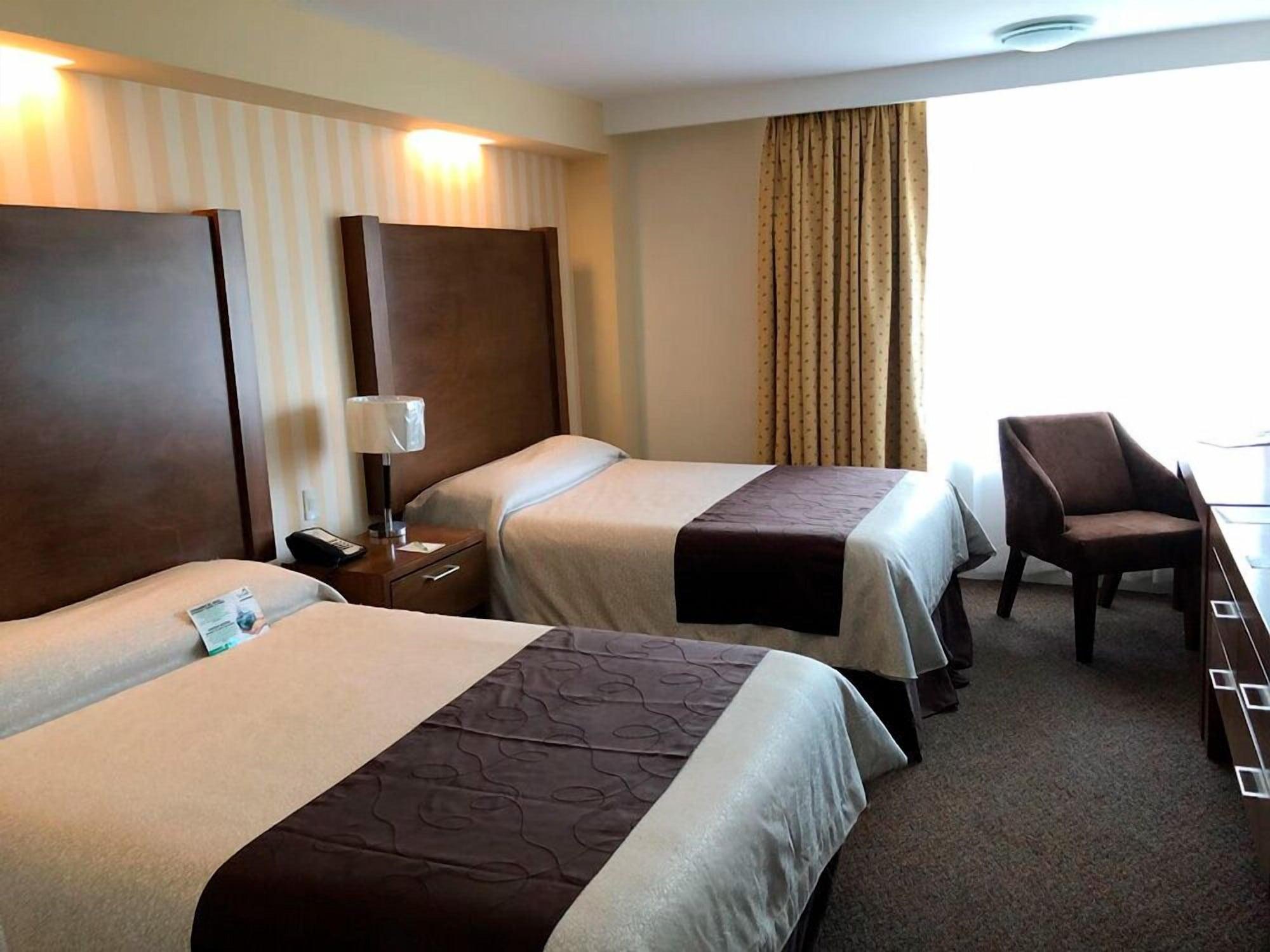 Trojes Hotel 4*