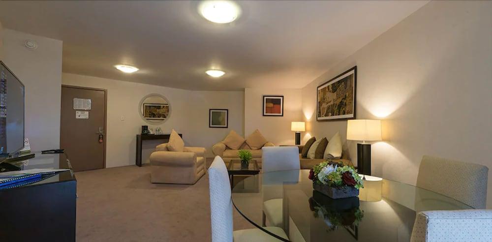 Hotel Trojes