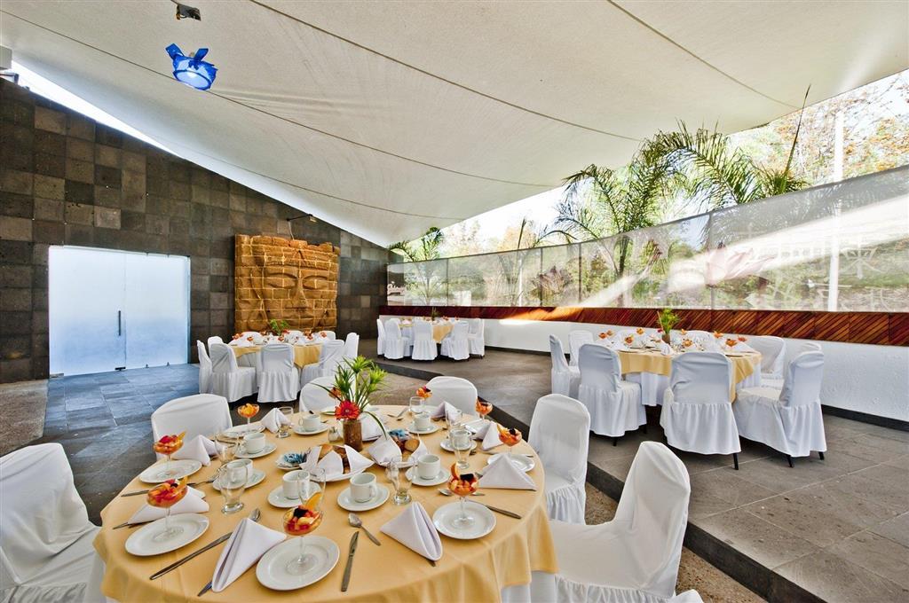 Hotel Trojes