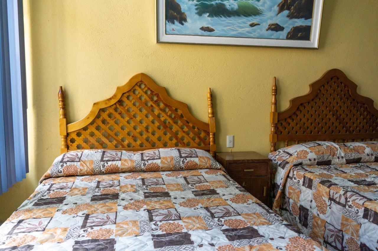 Colonial Hotel 2*