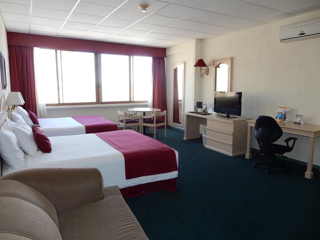 Quality Inn 4*