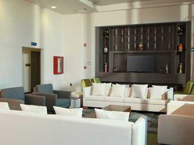 Hampton Inn&suites By Hilton Aeropuerto