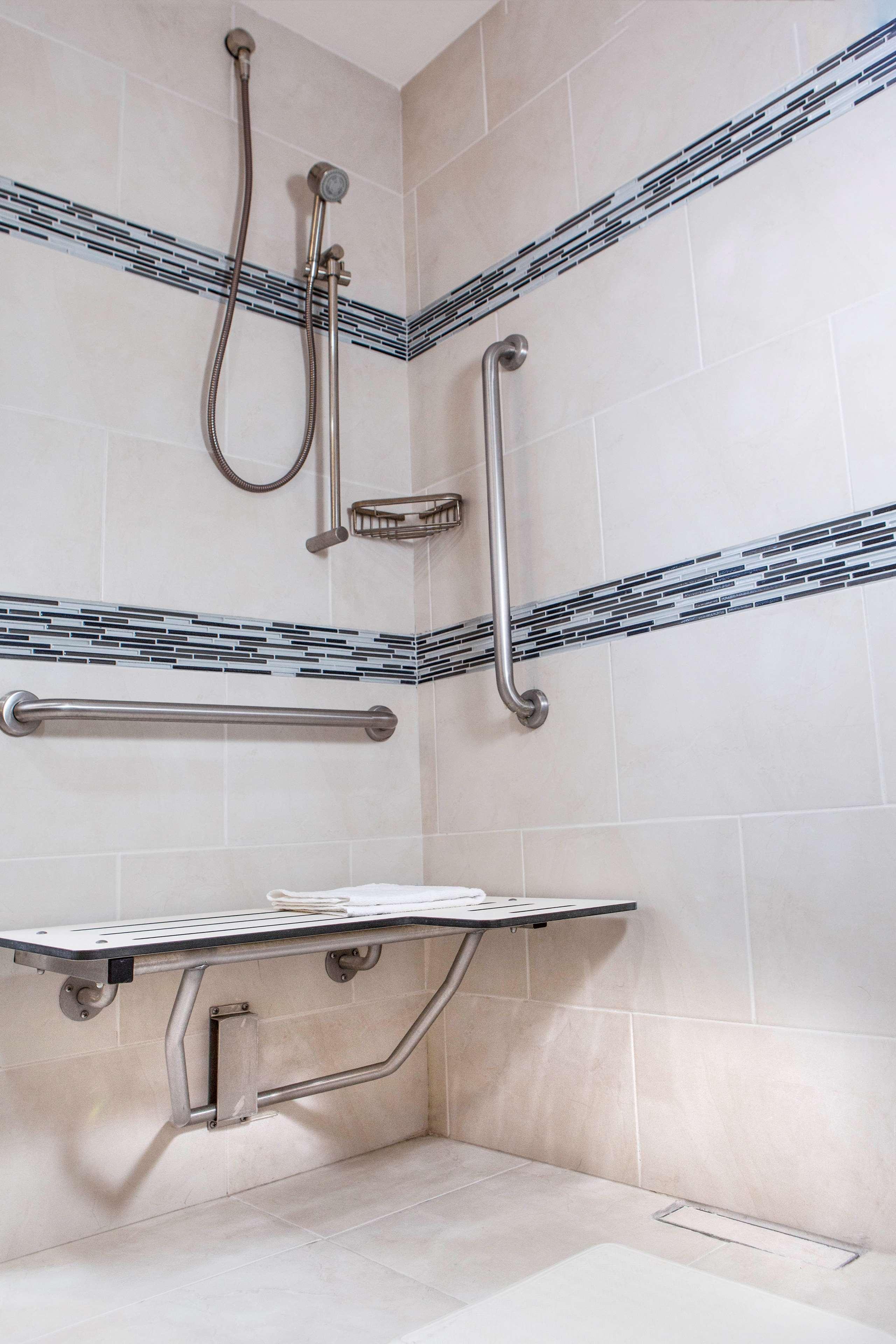 Hotel Hampton Inn&suites By Hilton Aeropuerto