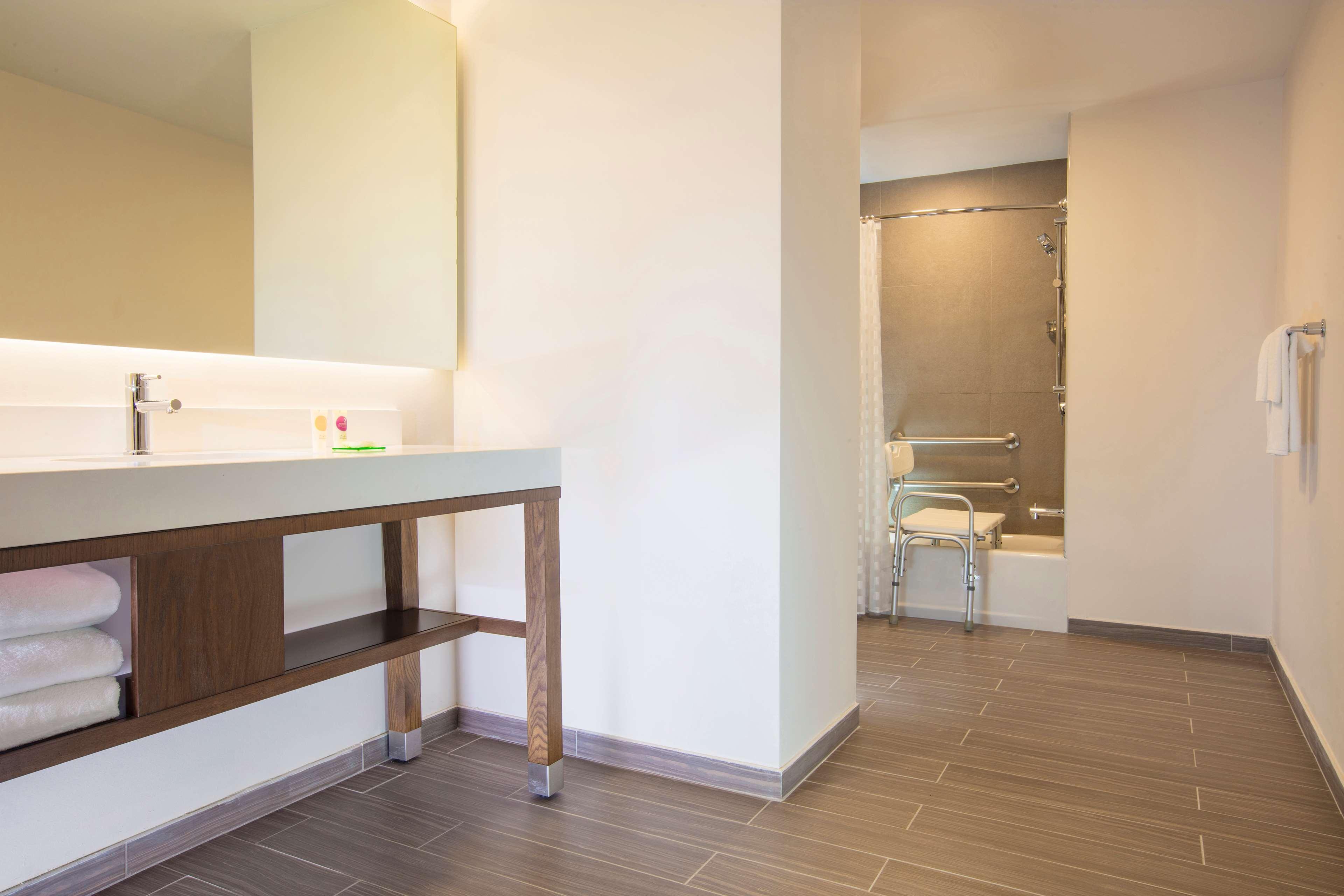 Hyatt Place Bonaterra