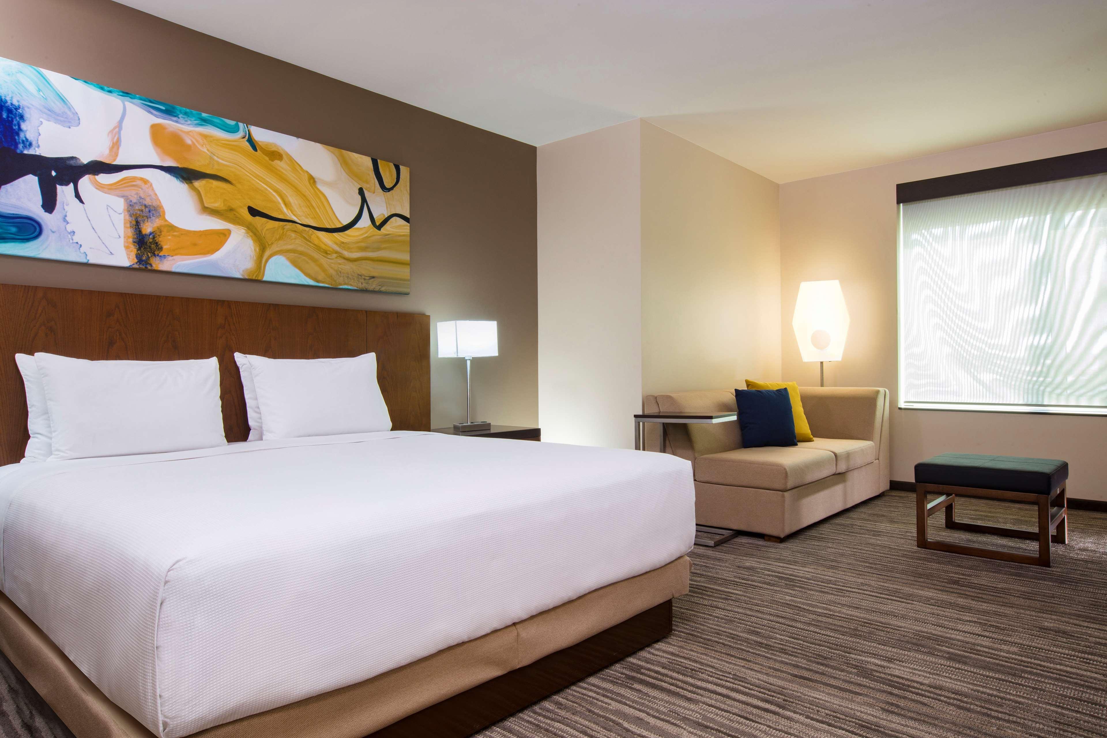 Hyatt Place Bonaterra