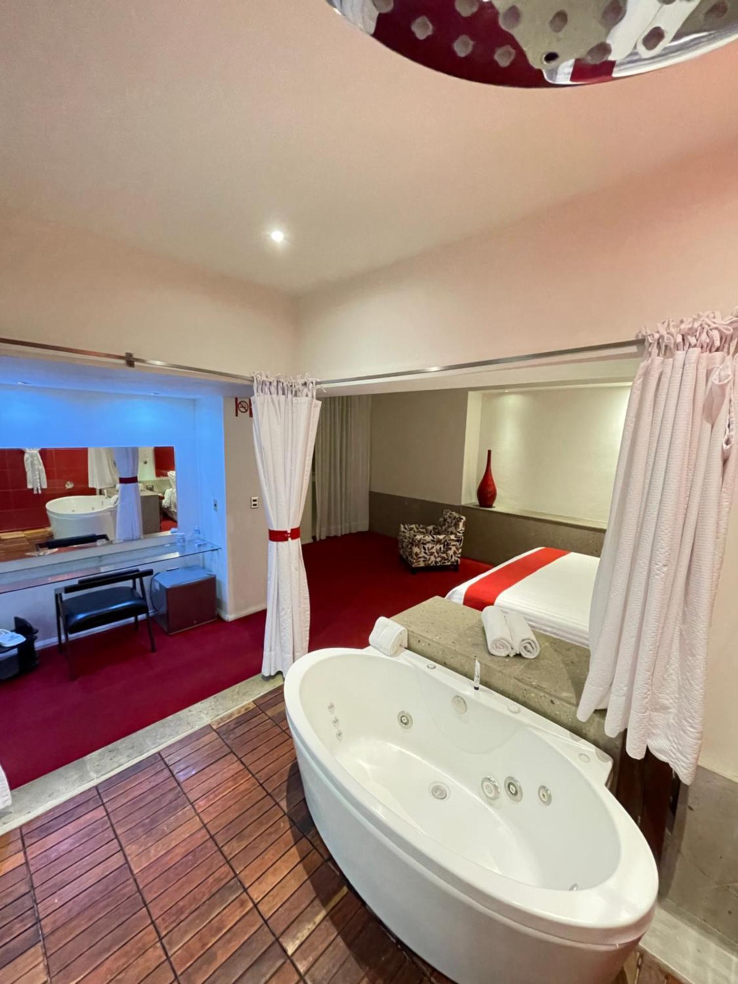 Zujmu Business Boutique 5*
