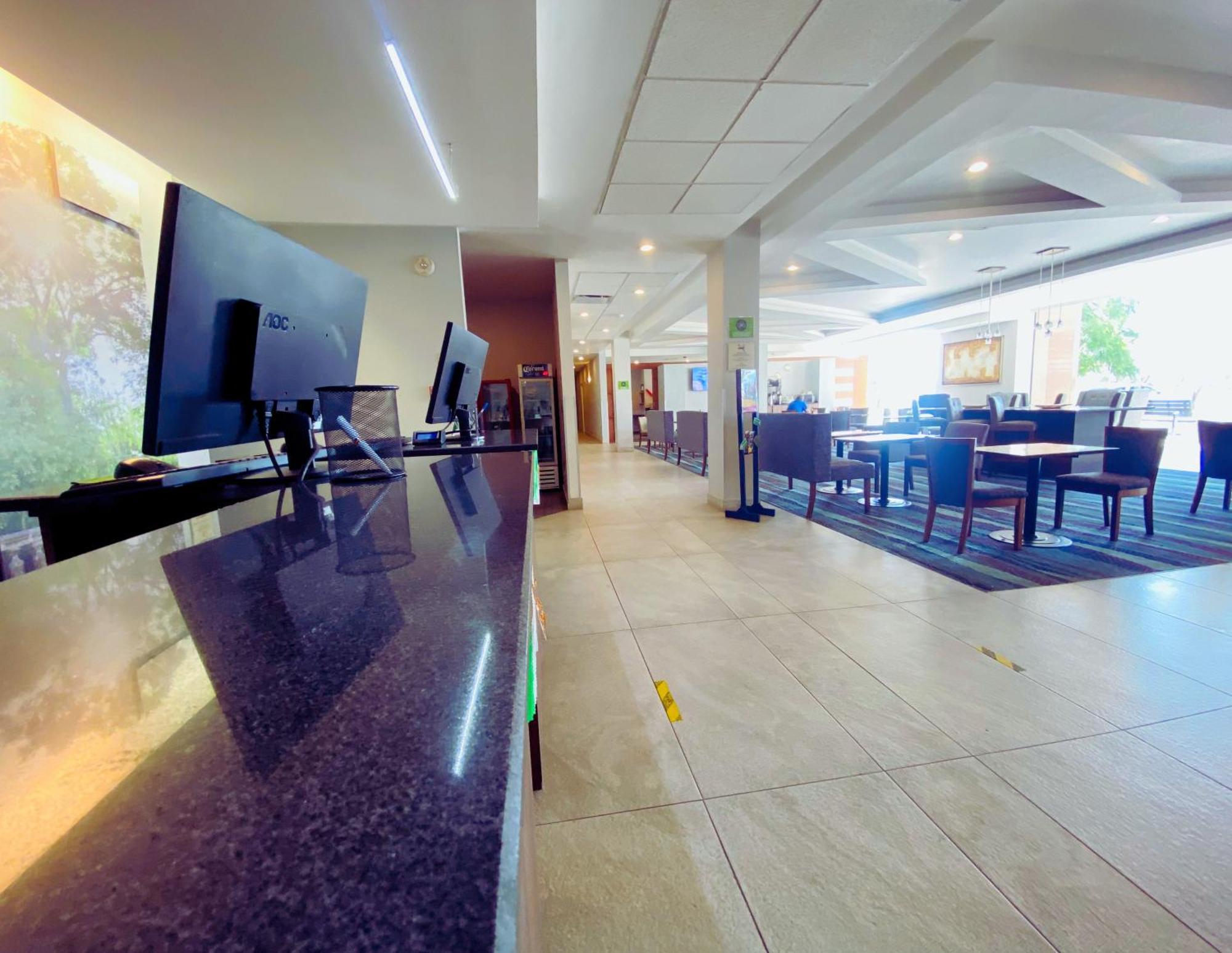 Hotel La Quinta By Wyndham 4*
