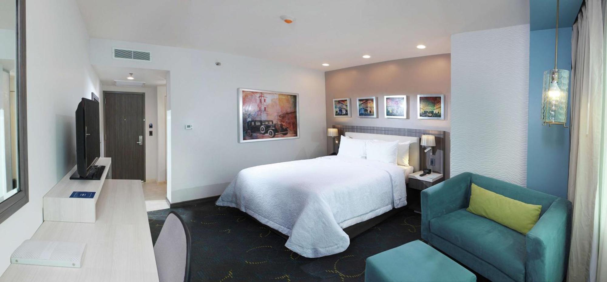 Hotel Hampton Inn&suites By Hilton Aeropuerto 3*