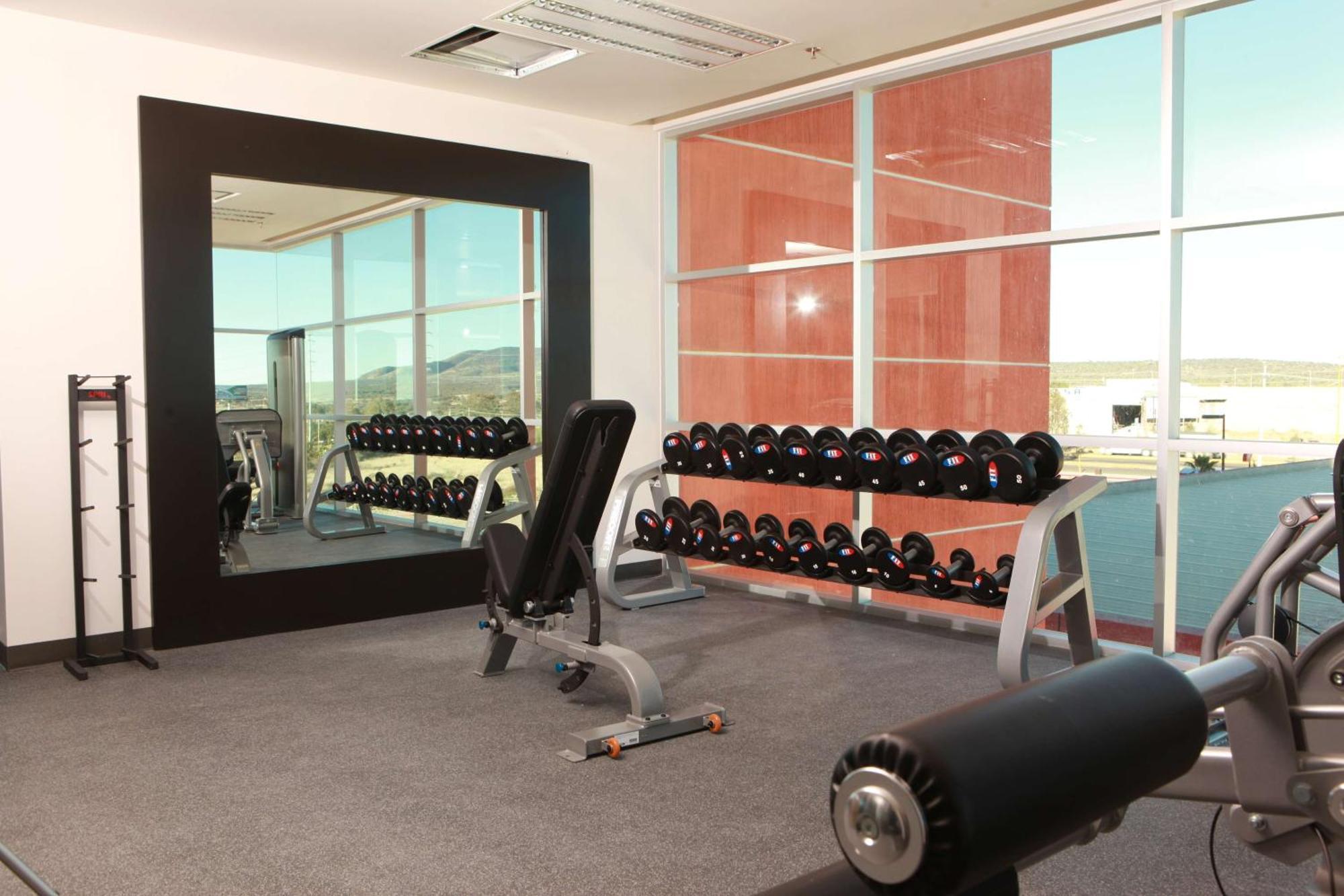 Hotel Hampton Inn&suites By Hilton Aeropuerto