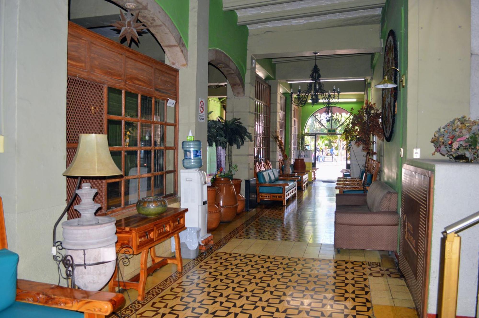Hotel Colonial