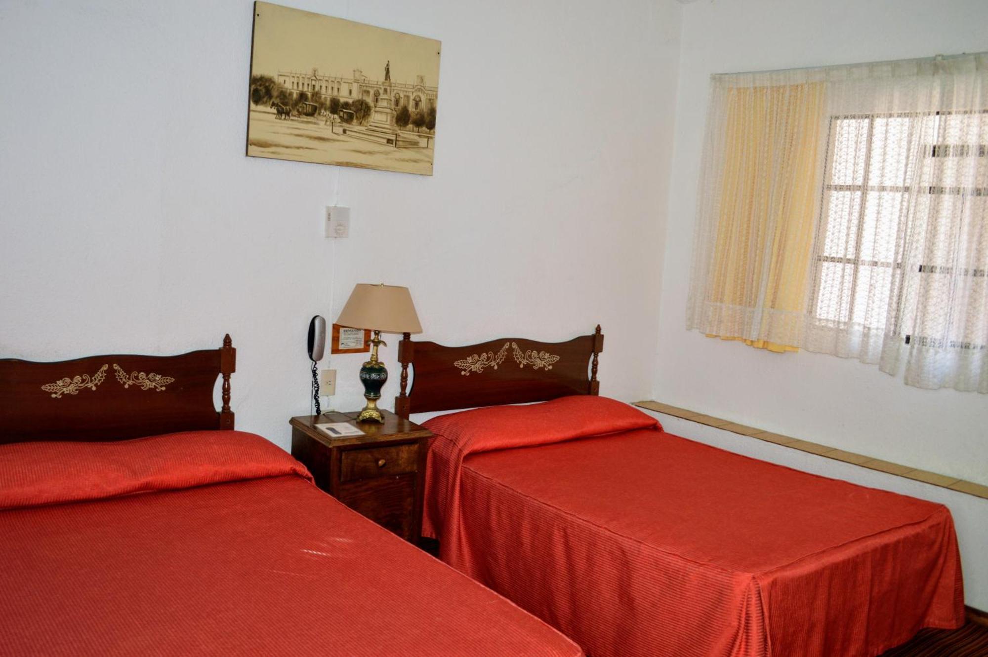Hotel Colonial 2*