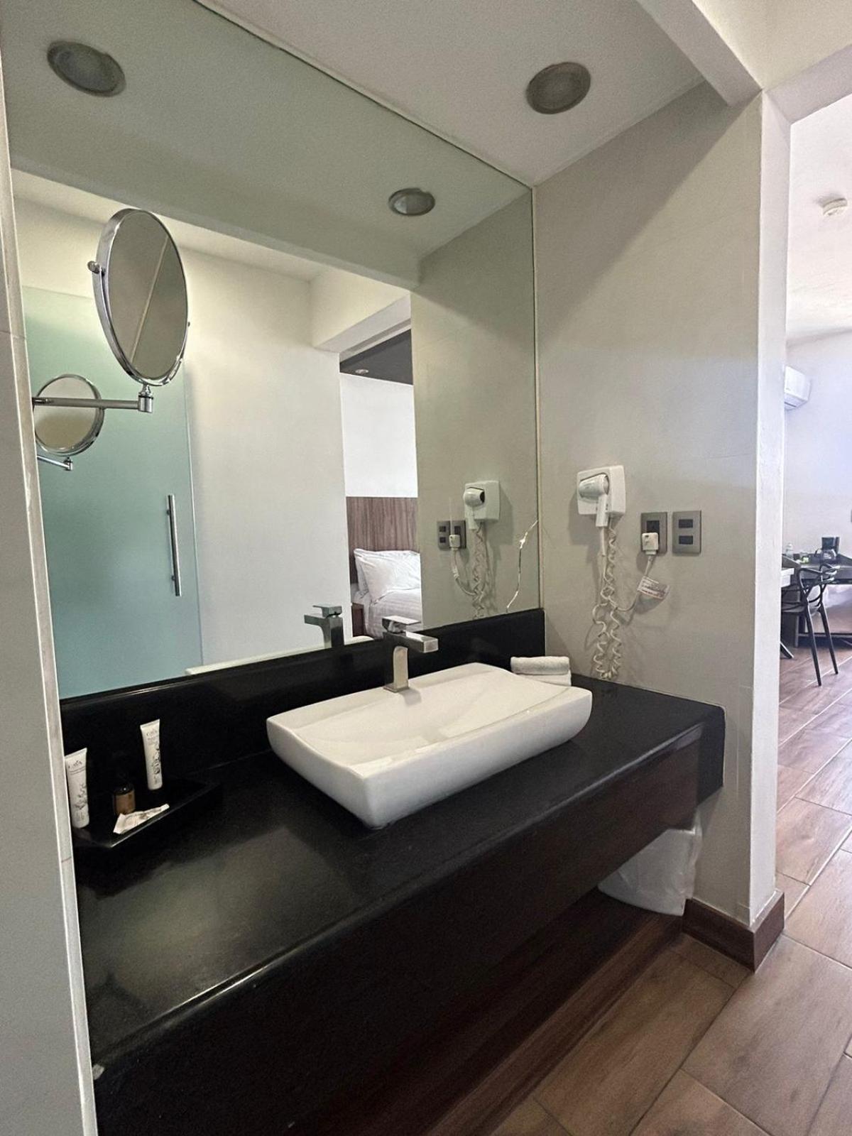 Zujmu Business Boutique 5*
