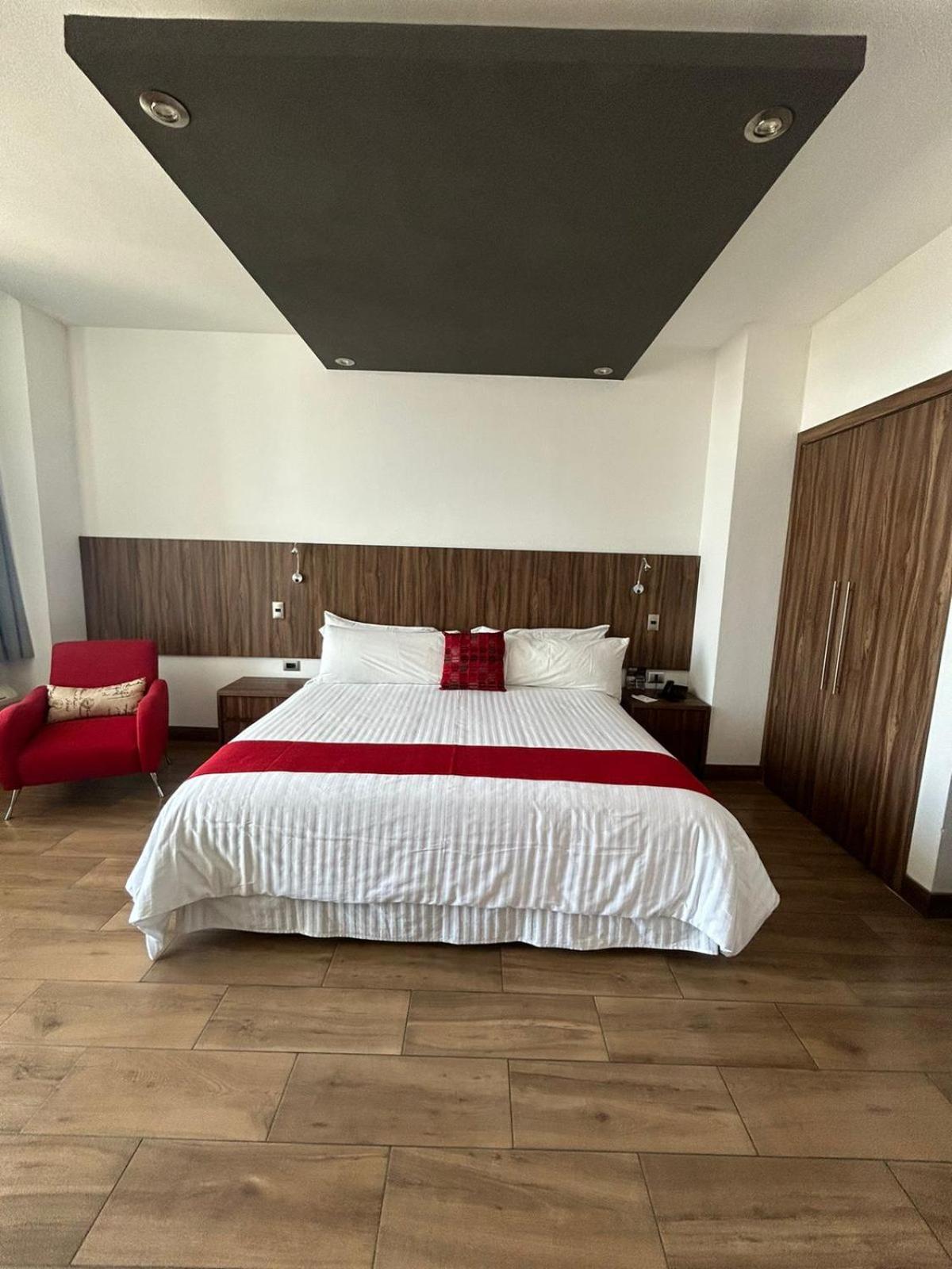 Zujmu Business Boutique Hotel 5*