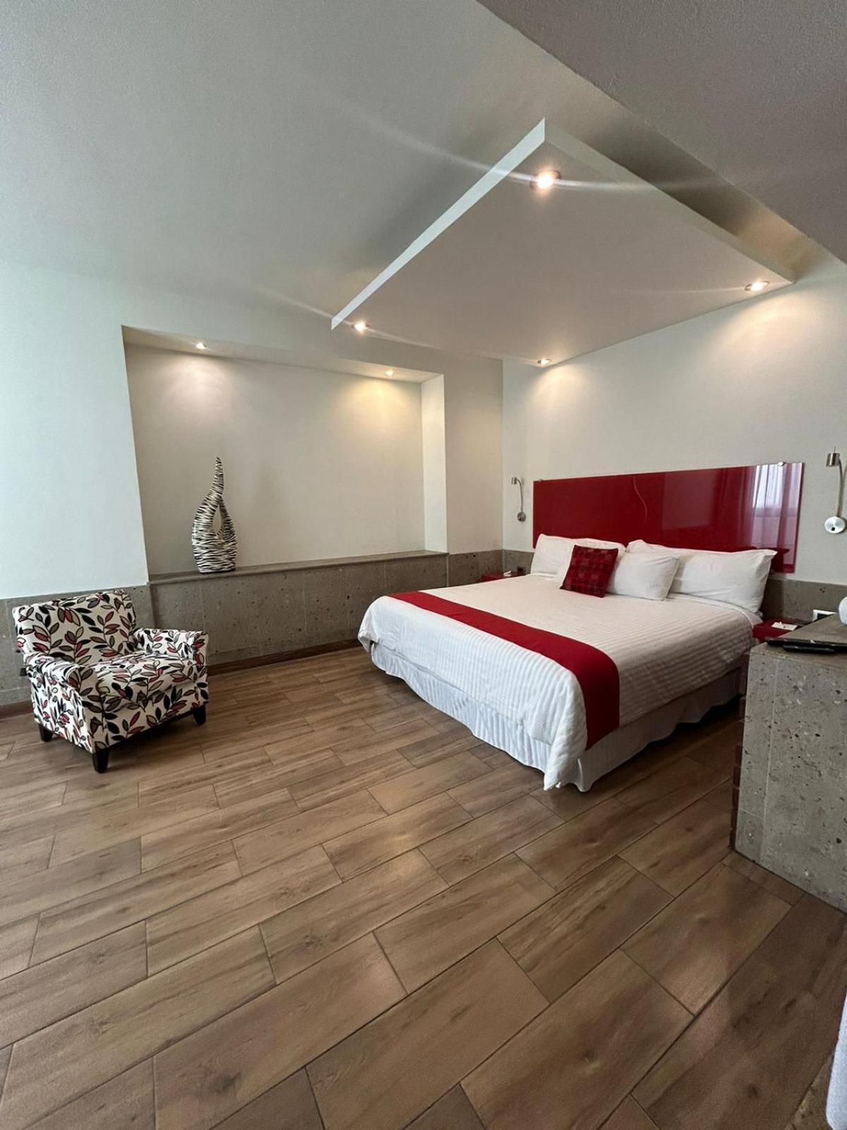 Zujmu Business Boutique Hotel 5*