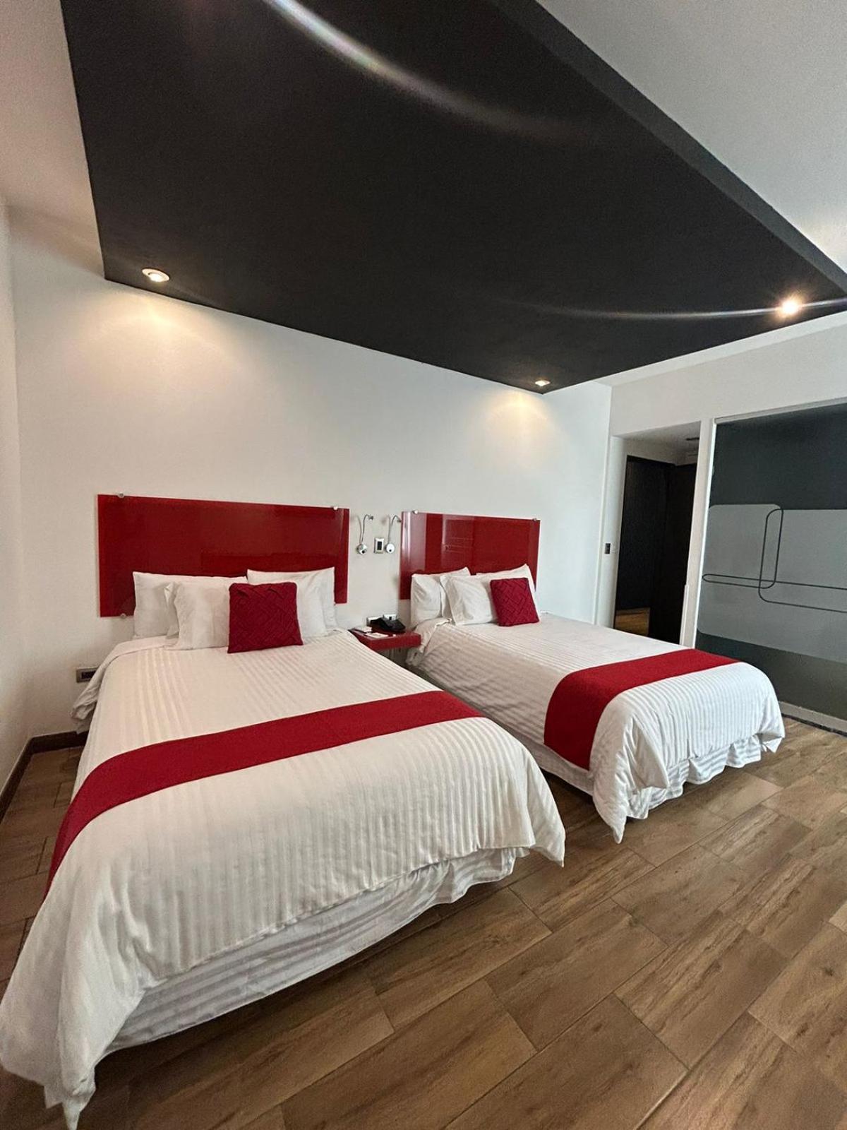 Hotel Zujmu Business Boutique 5*