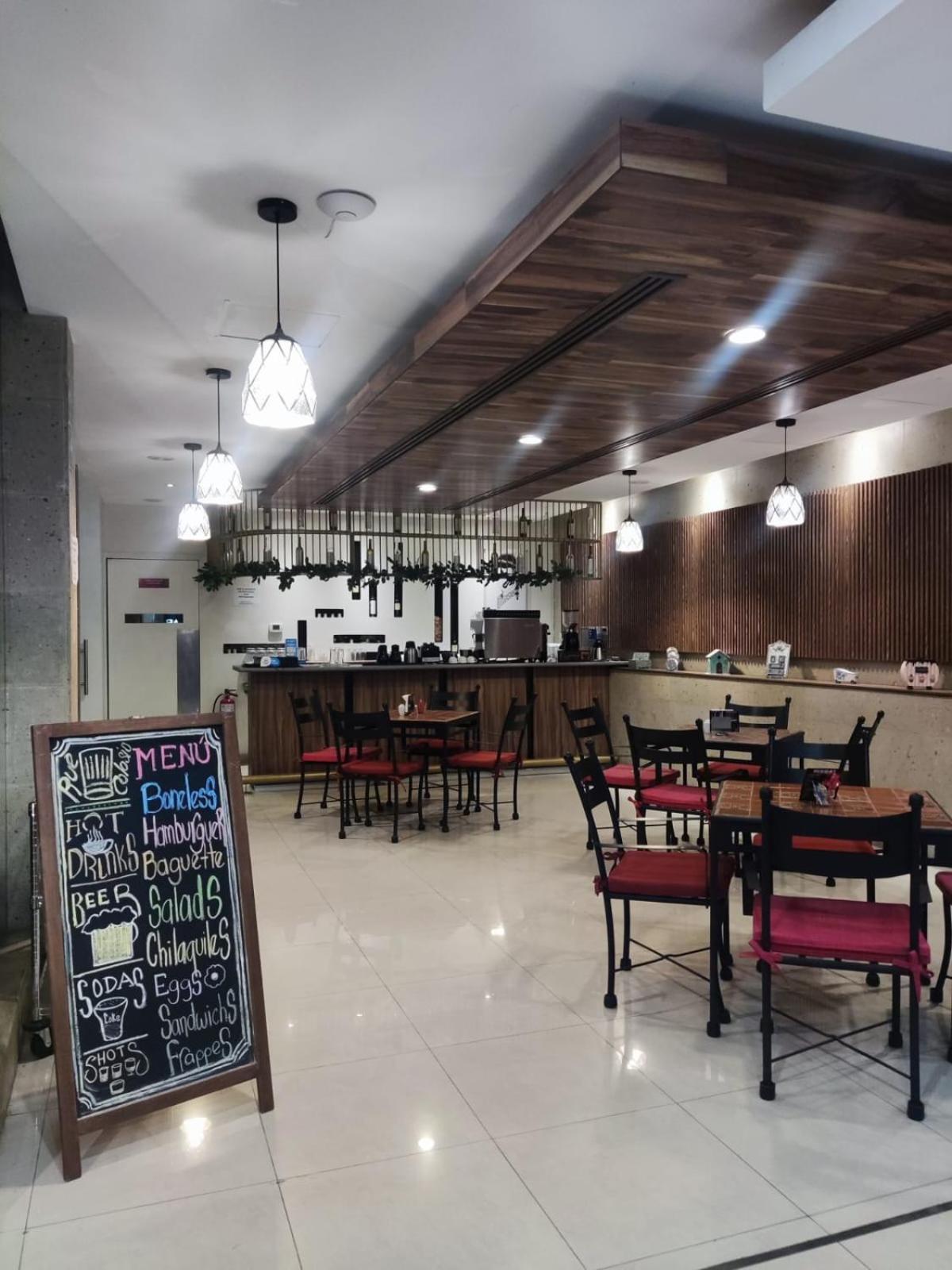 Zujmu Business Boutique Hotel