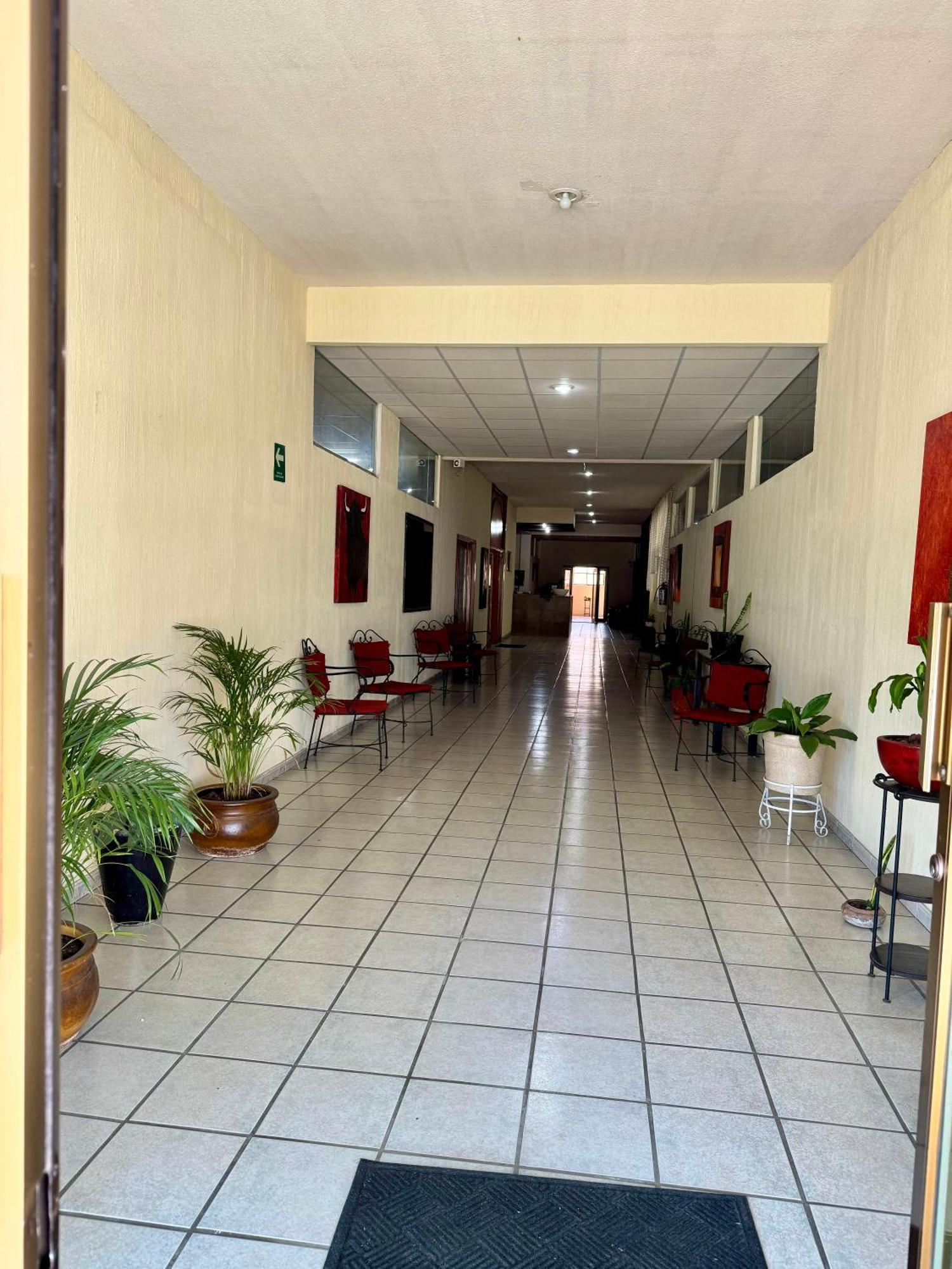 Capital Oc Marney Hotel 3*