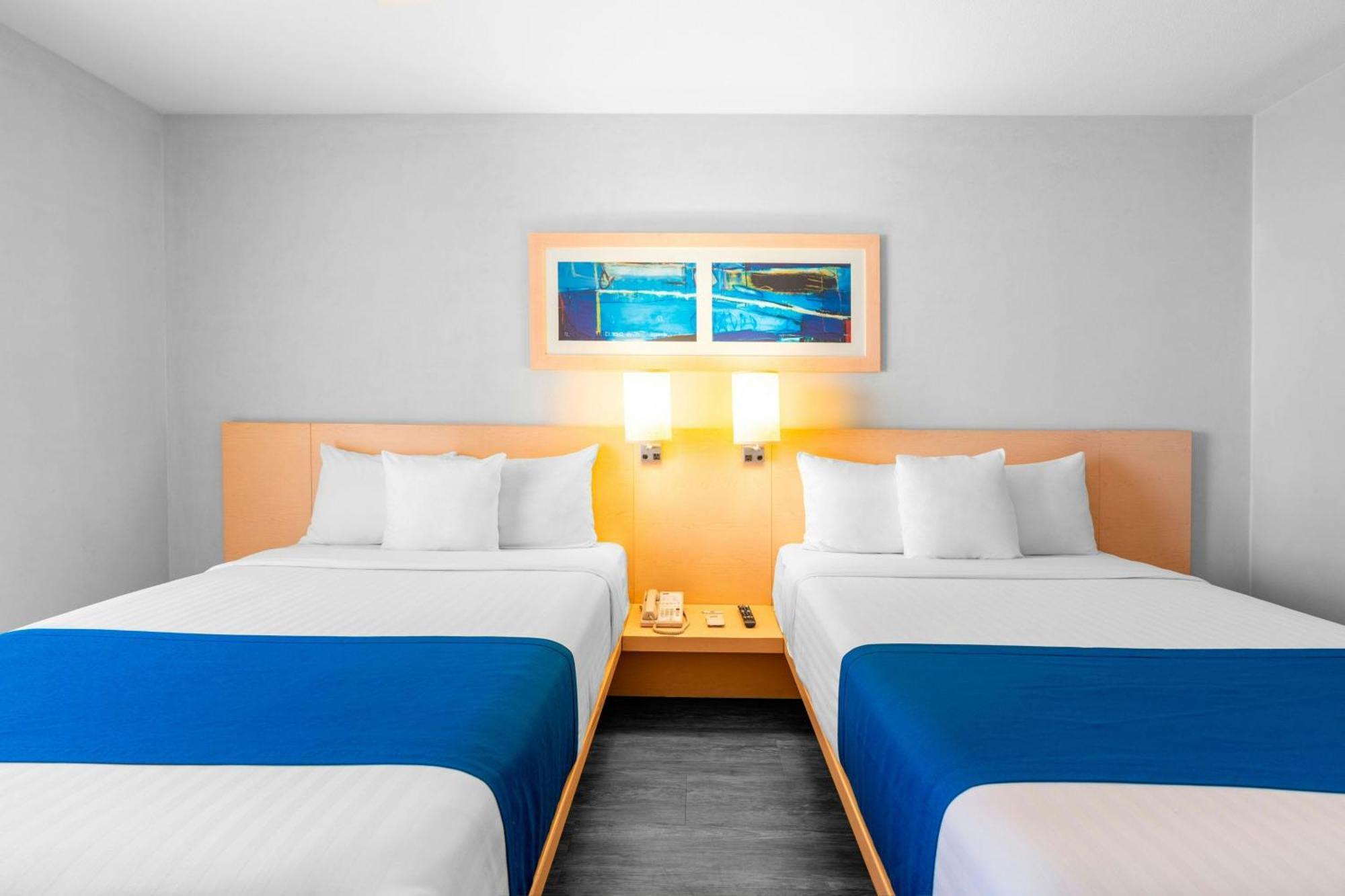 Hotel Express By Marriott Sur