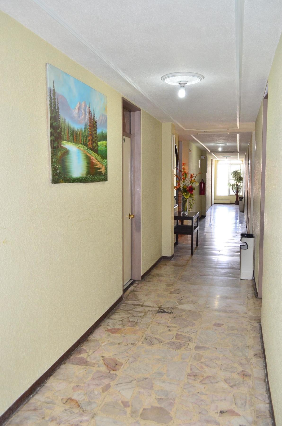 Hotel Gomez