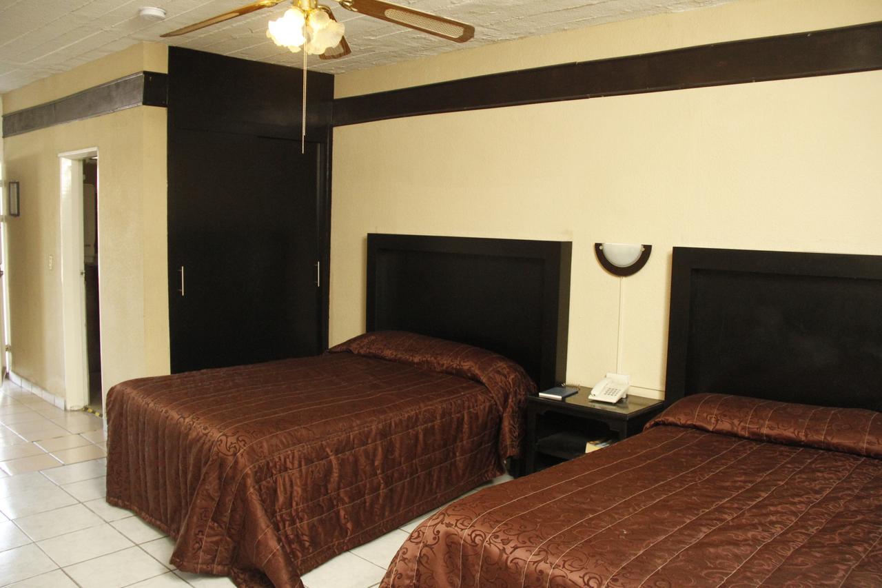 Del Alba & Hotel Aguascalientes