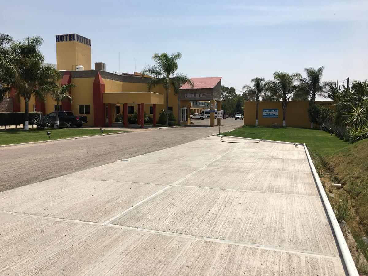Coyote Express Hotel