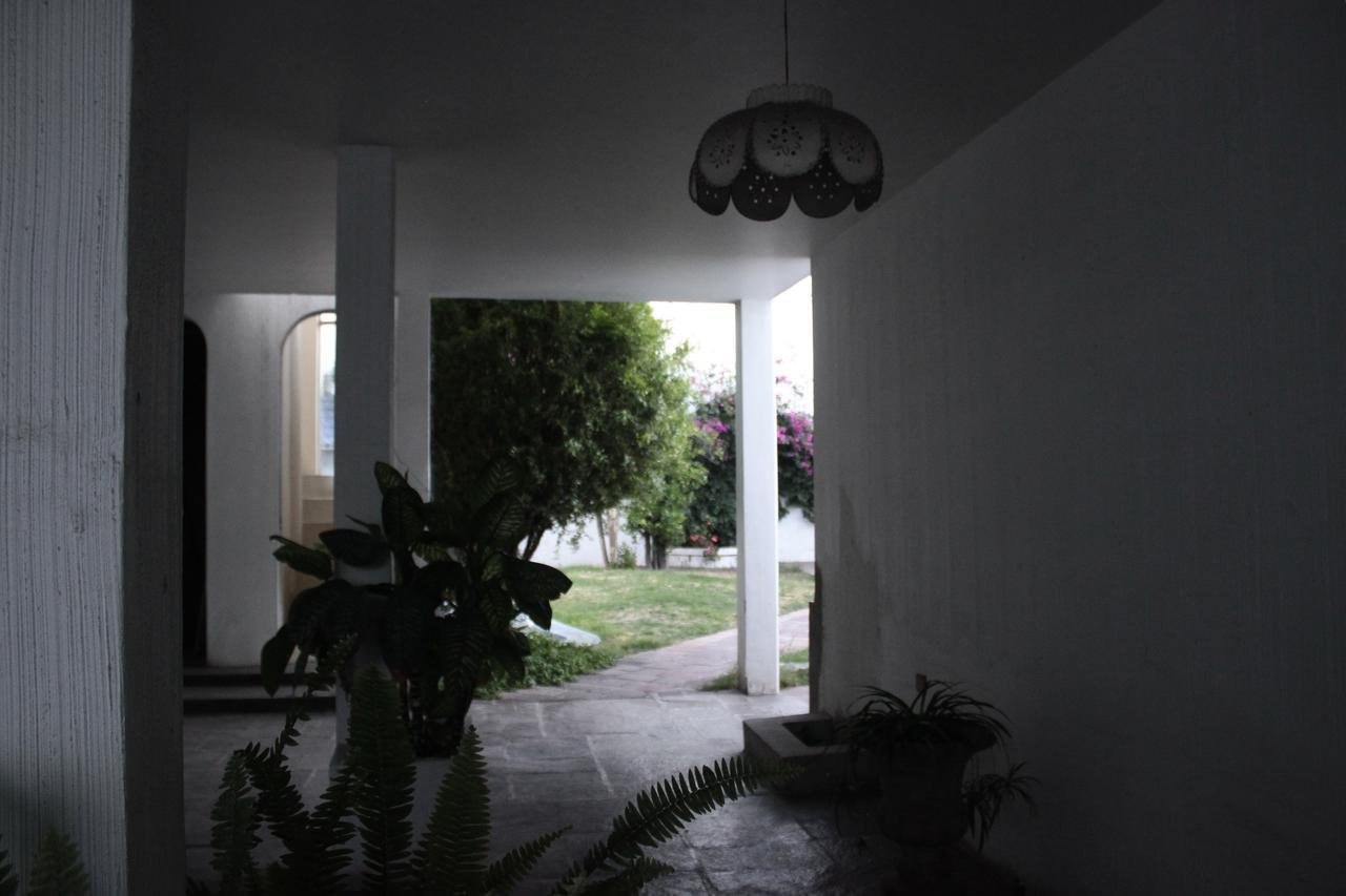 Hostal Allende 304 *