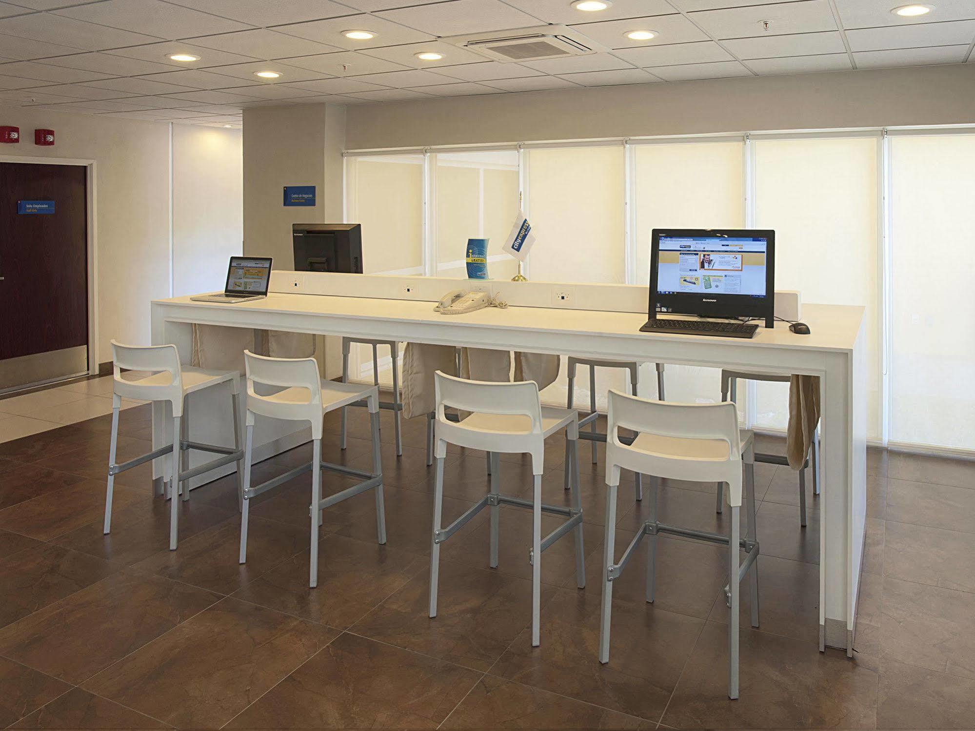 Hotel Express By Marriott Sur Aguascalientes