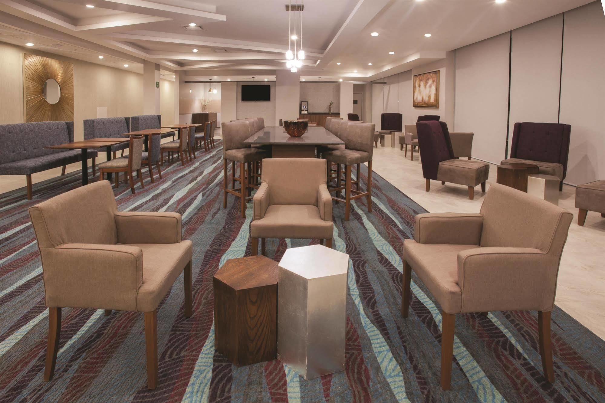 La Quinta By Wyndham Hotel 4*