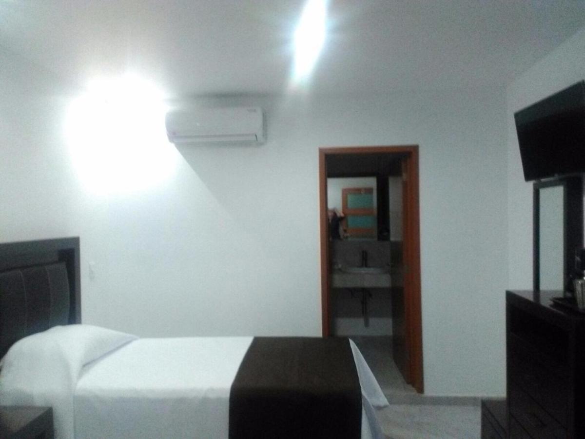 Mac7 Hotel *