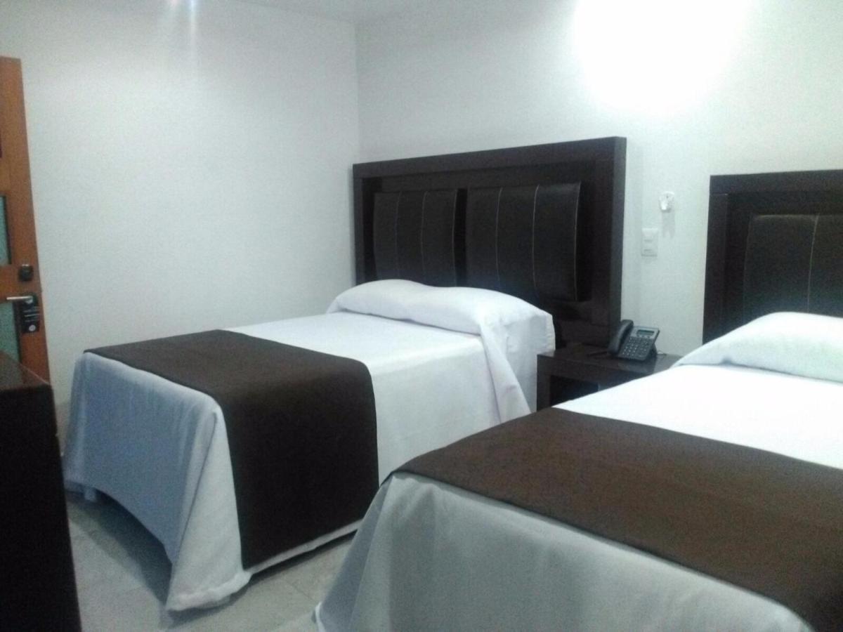 Mac7 Hotel *