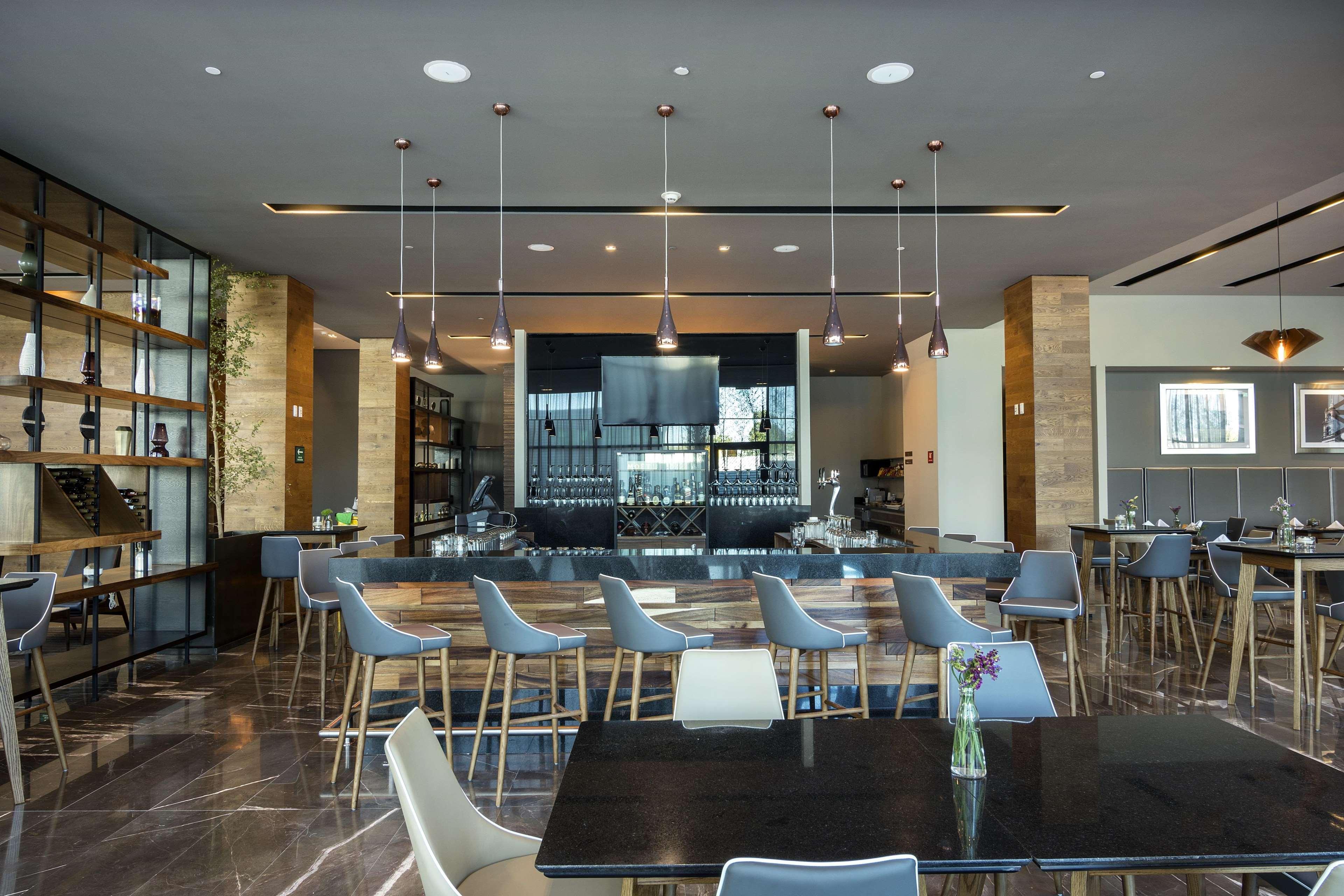 Hilton Garden Hotel 3*