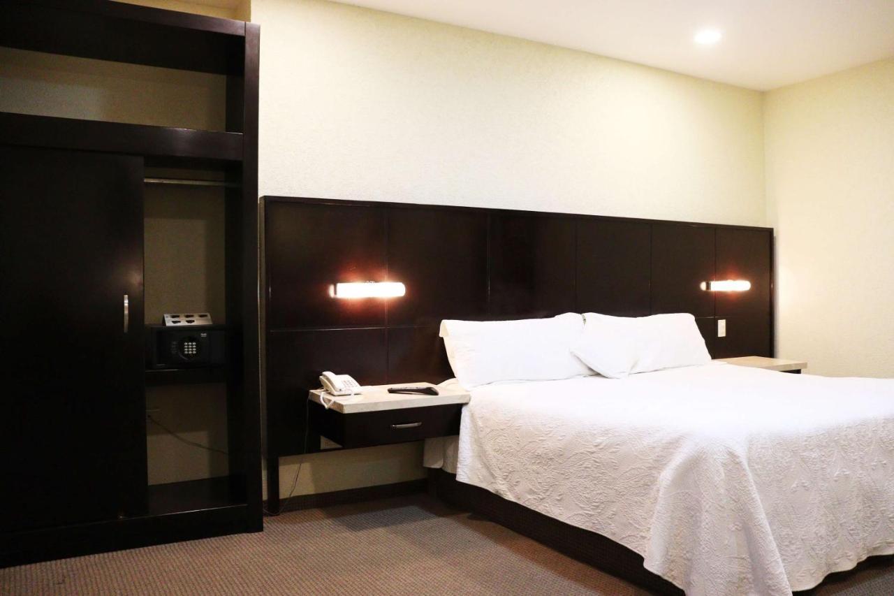Wyndham Garden Hotel&casino Hotel