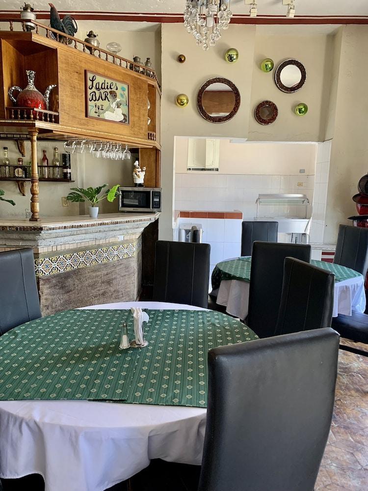Hotel Galerias