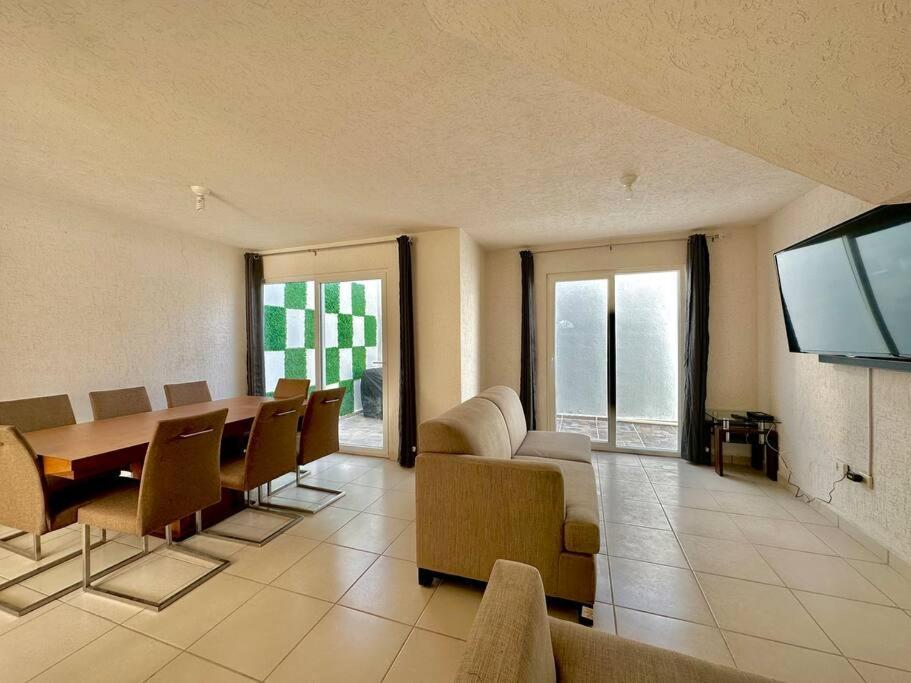 Casa Con Alberca Privada