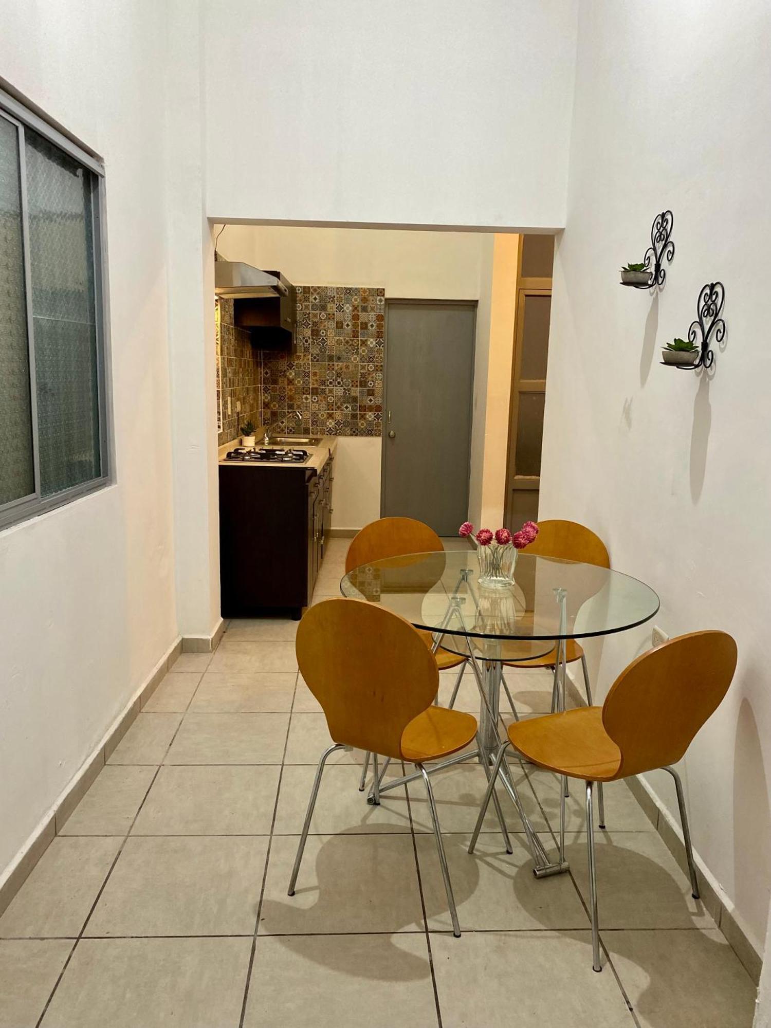 En Casa Apartment