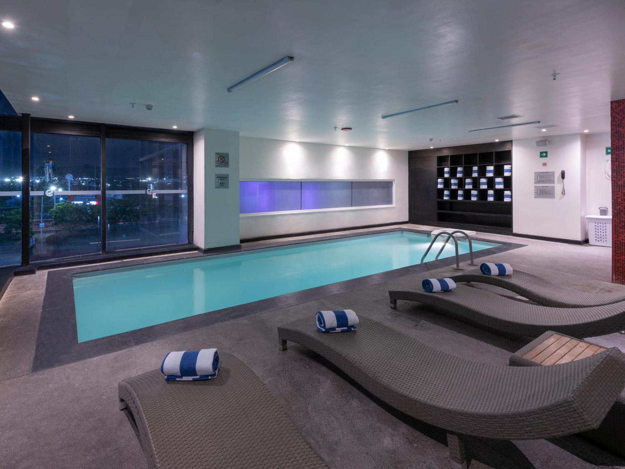 Hotel Ramada Encore By Wyndham