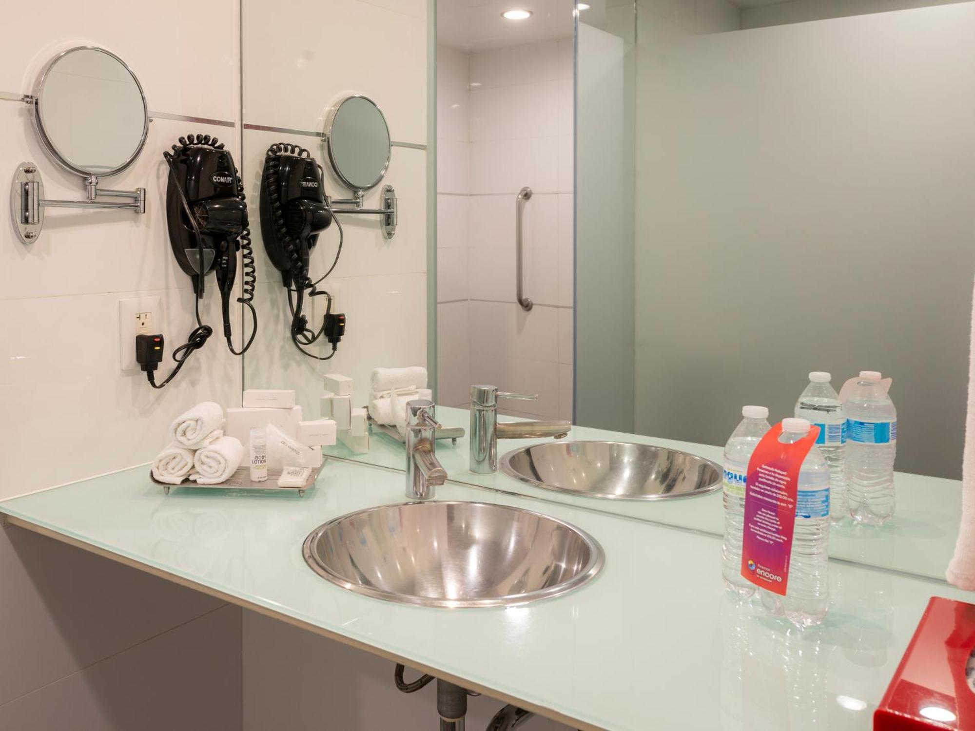 Hotel Ramada Encore By Wyndham 4*