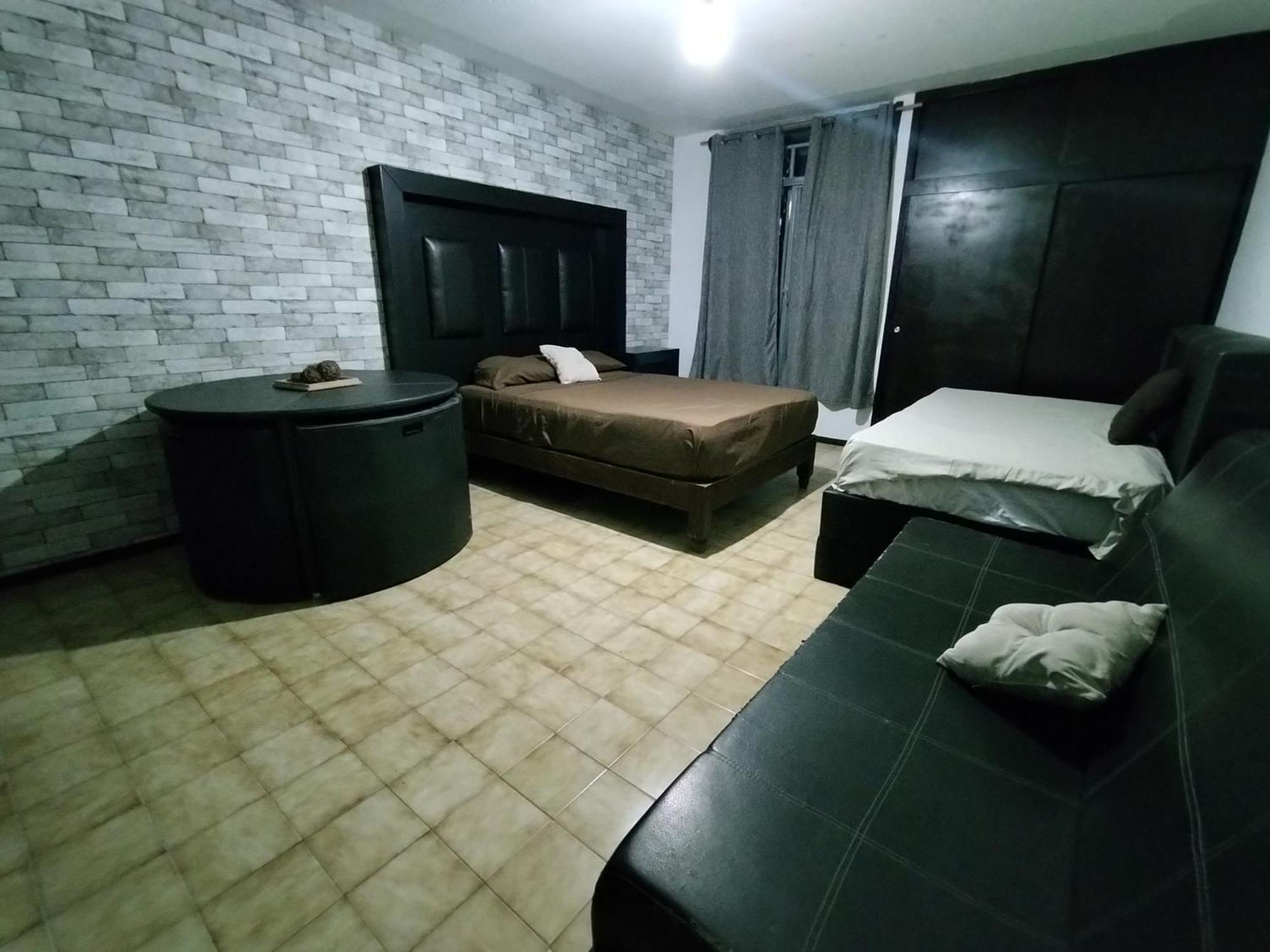 Guest house Casa De Huespedes, Casa Sol, Grupos Aguascalientes