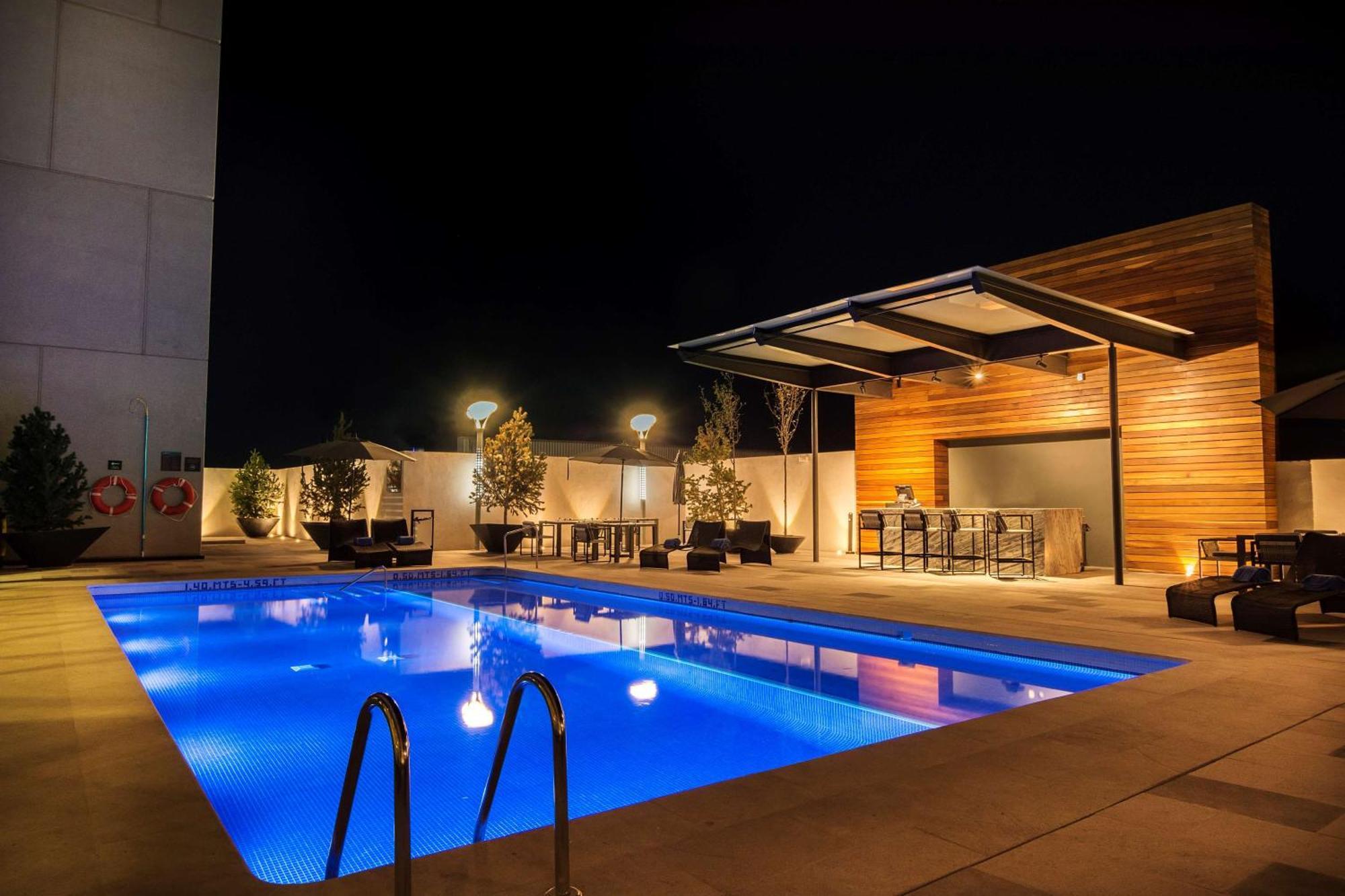 Hilton Garden Hotel 3*