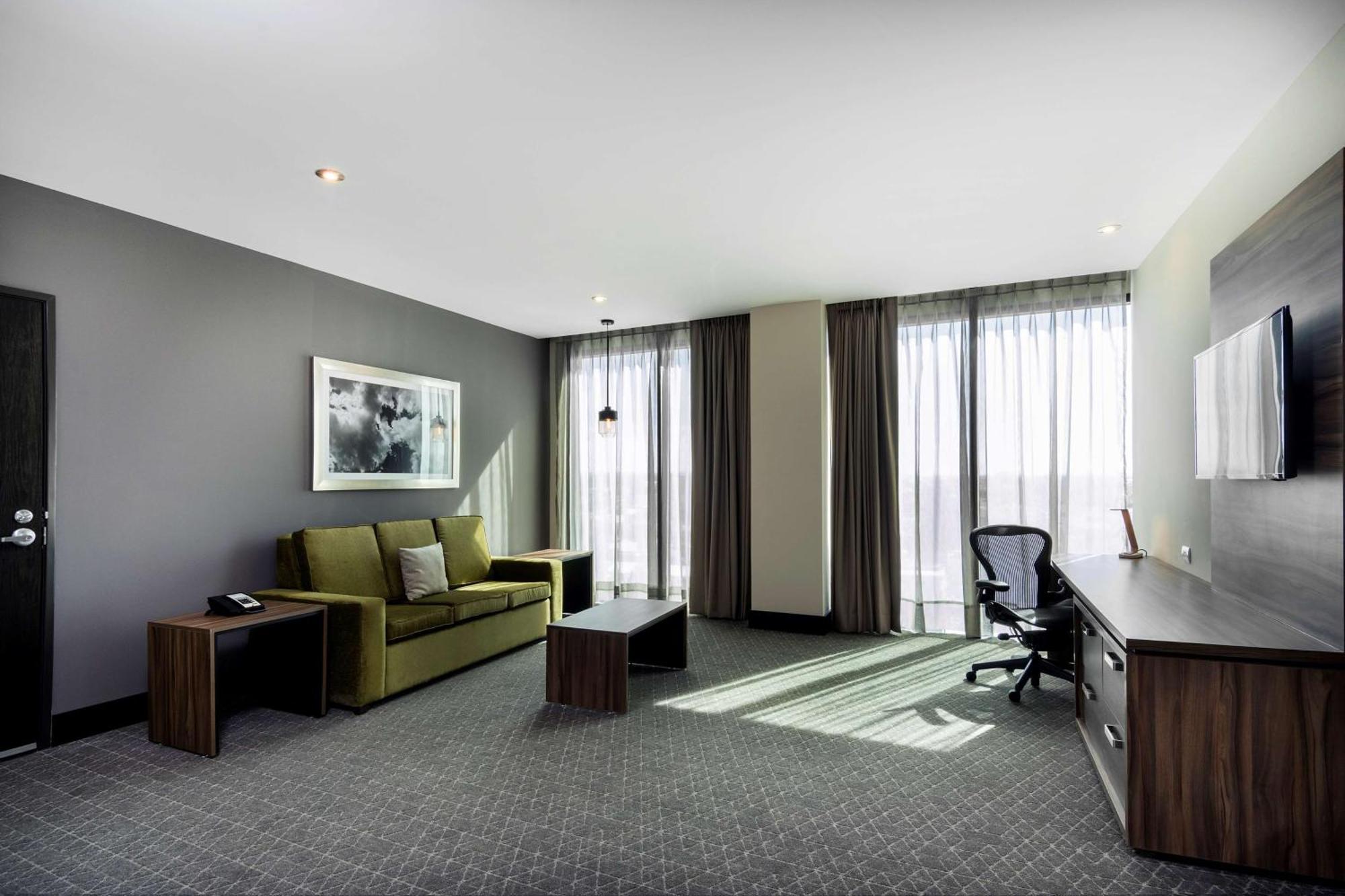 Hilton Garden 3*