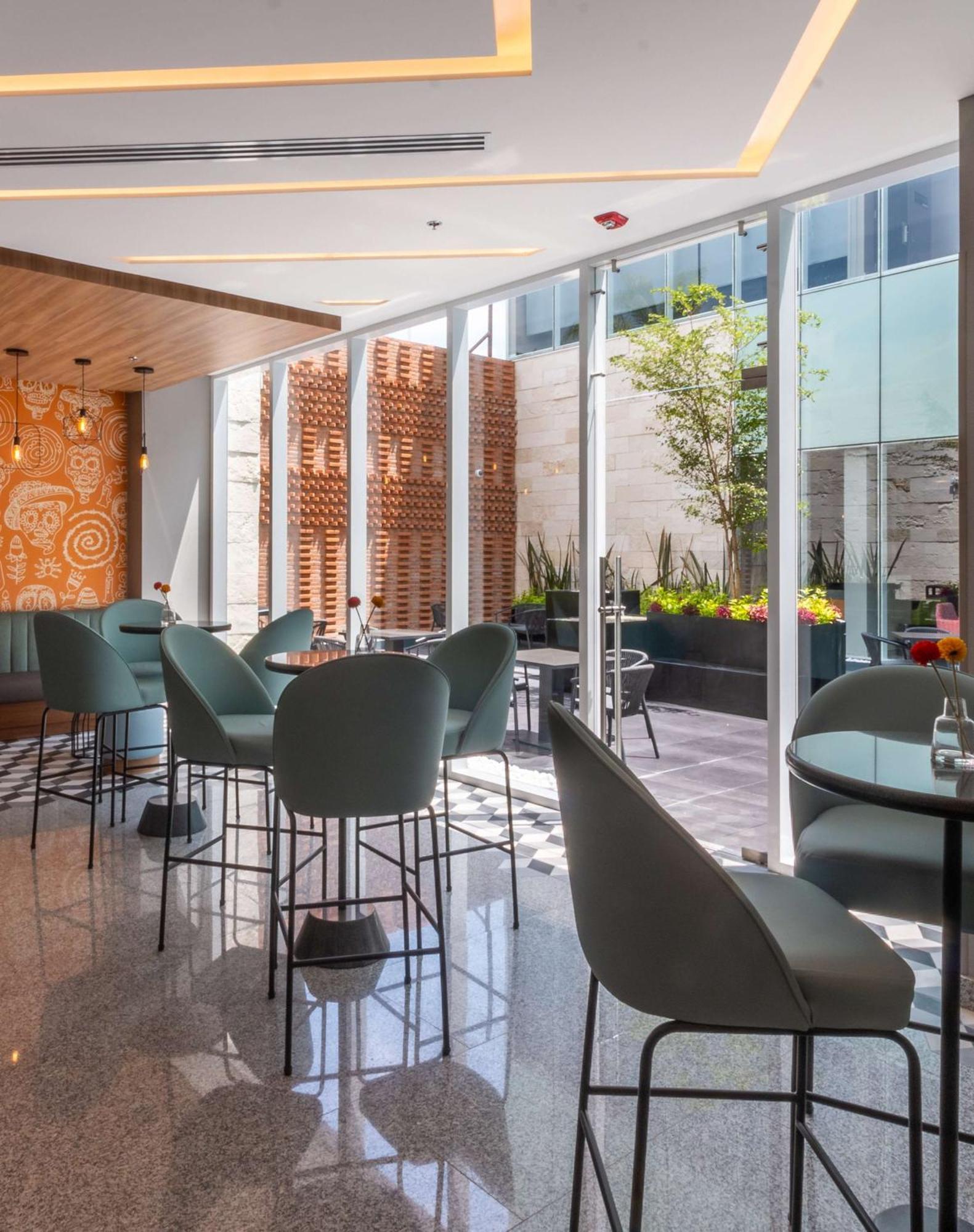 Hampton By Hilton Downtown 3*