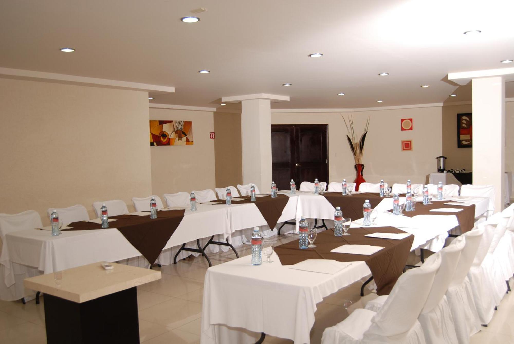 Wyndham Garden Hotel&casino Hotel 4*