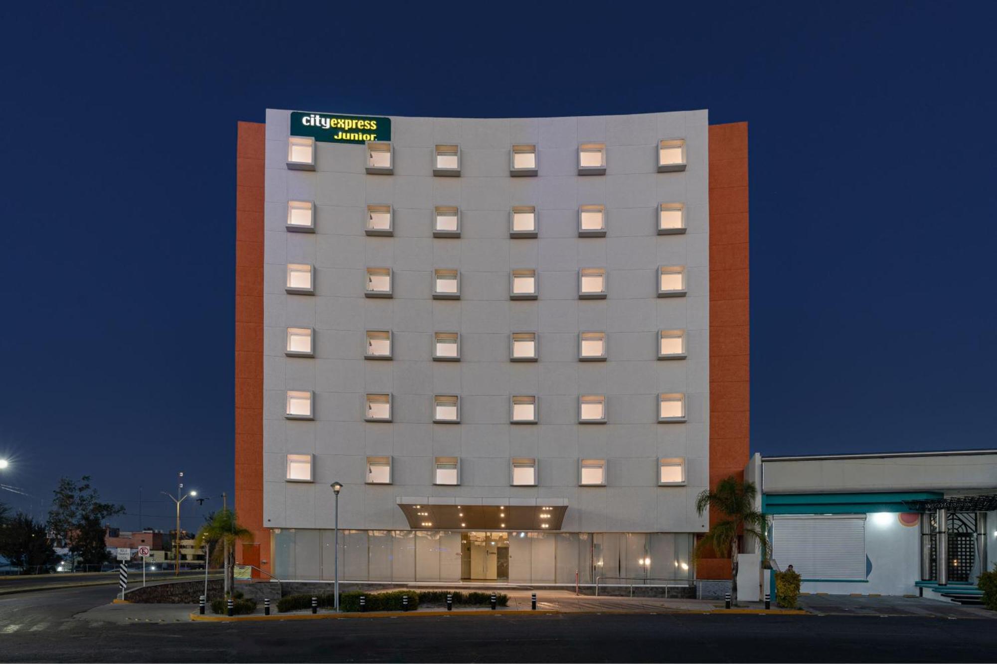 Hotel Express Junior Centro 3*